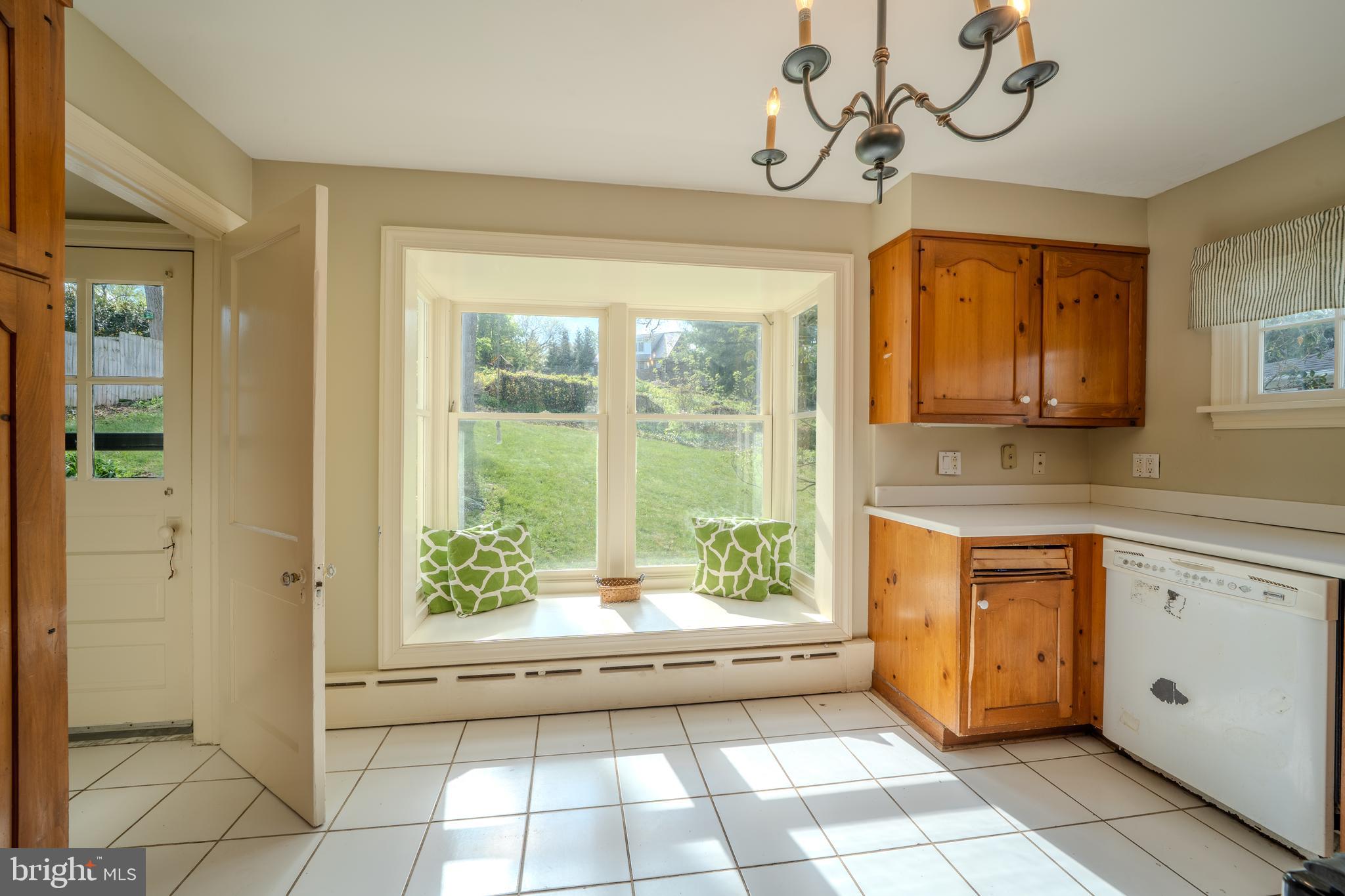 SOUTH WAYNE - Residential