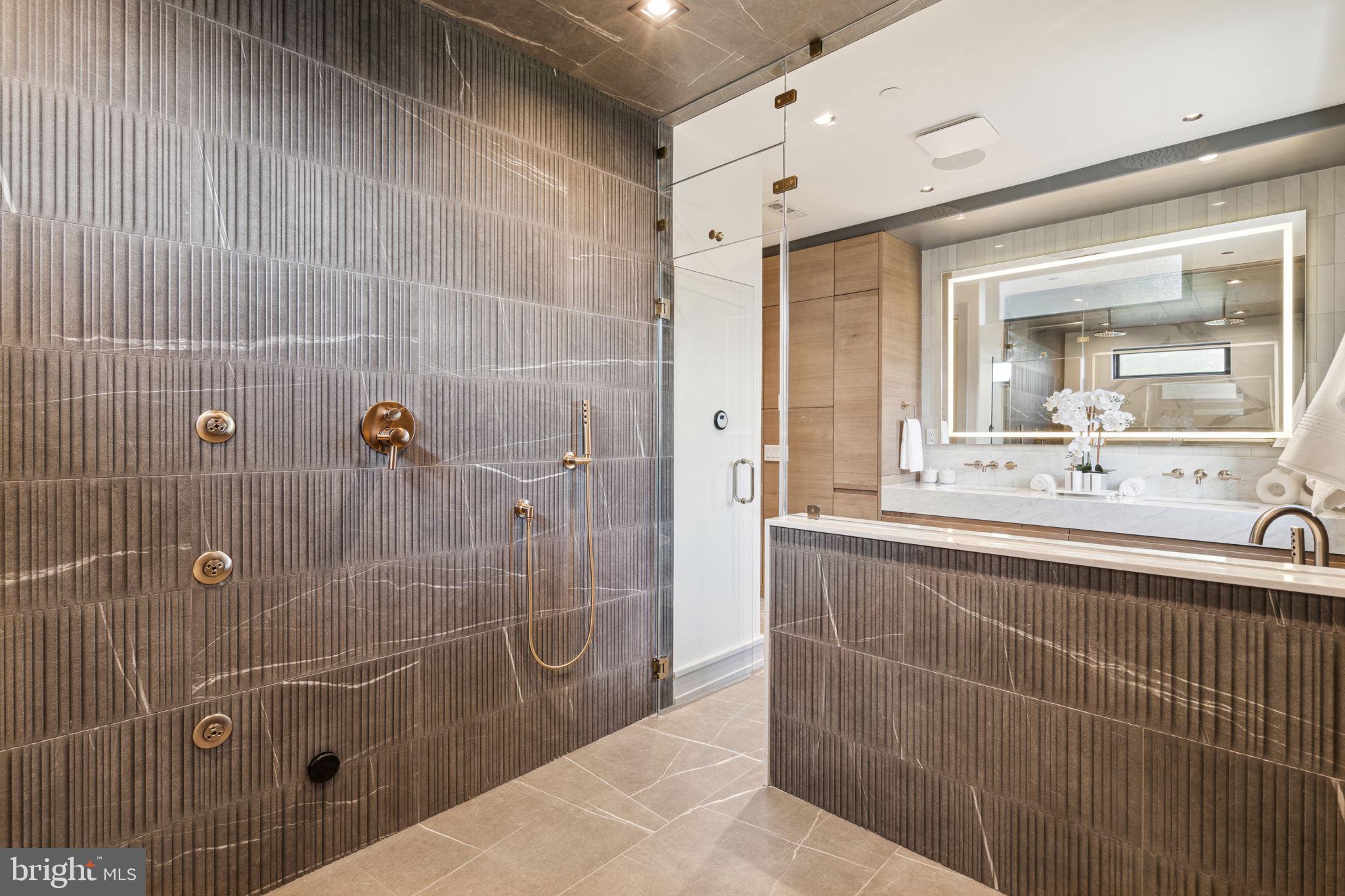 FITLER SQUARE - Residential