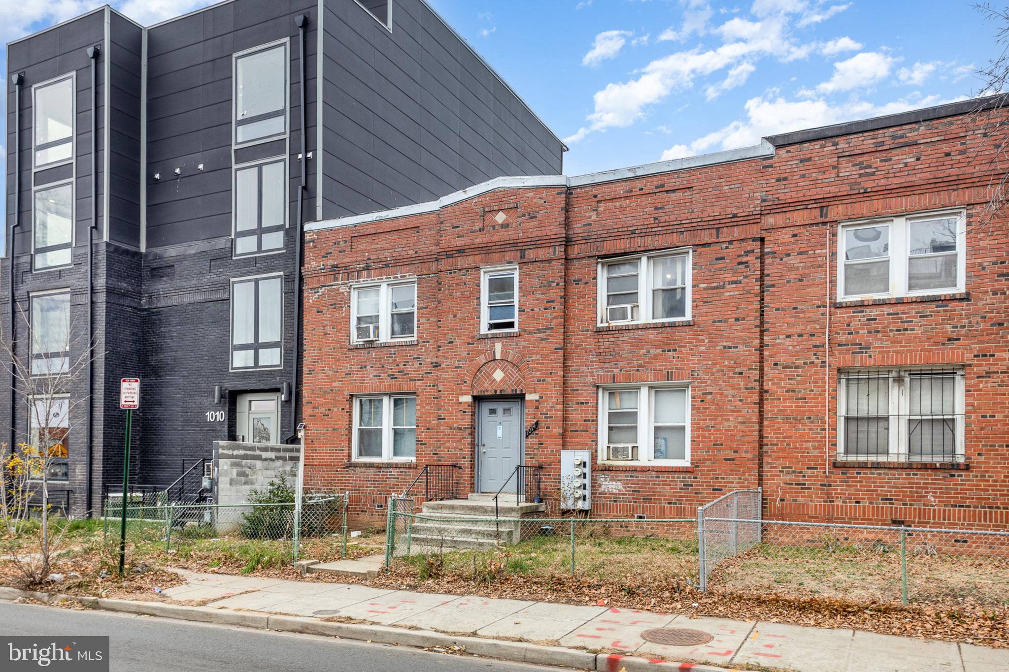 1014 17TH STREET NE