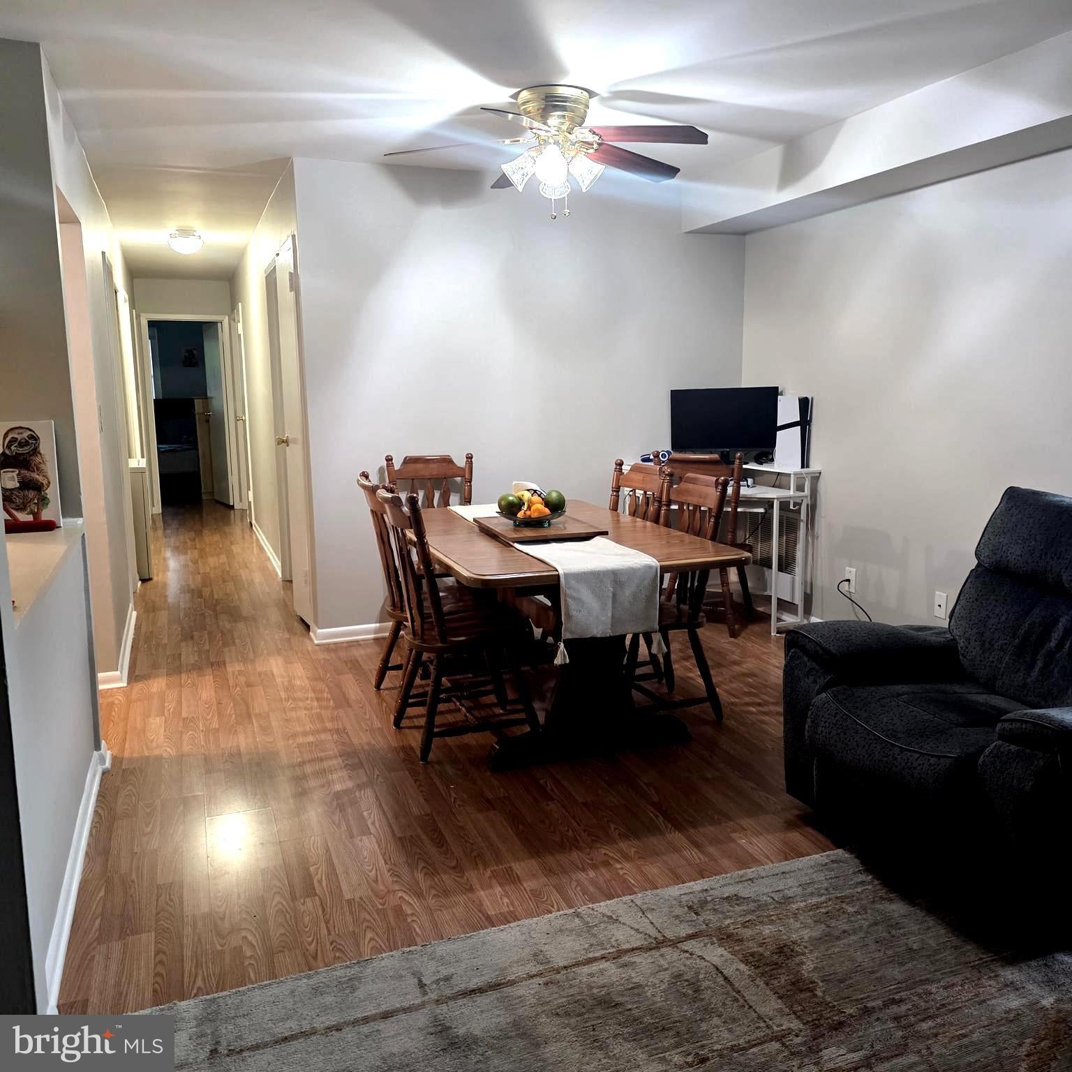 200 ERIN WAY 202
