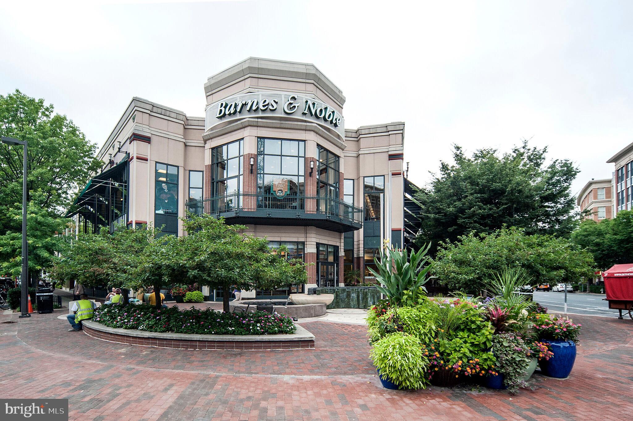 CHEVY CHASE - Residential