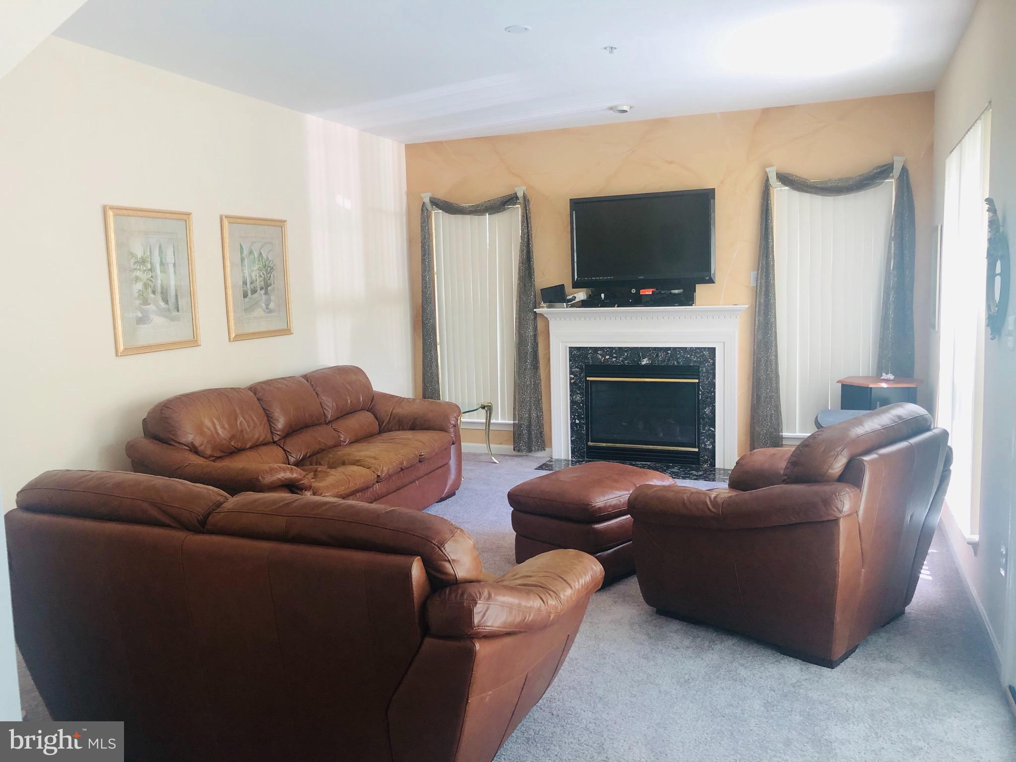 WILLOW CREEK-PLAT 1> - Residential