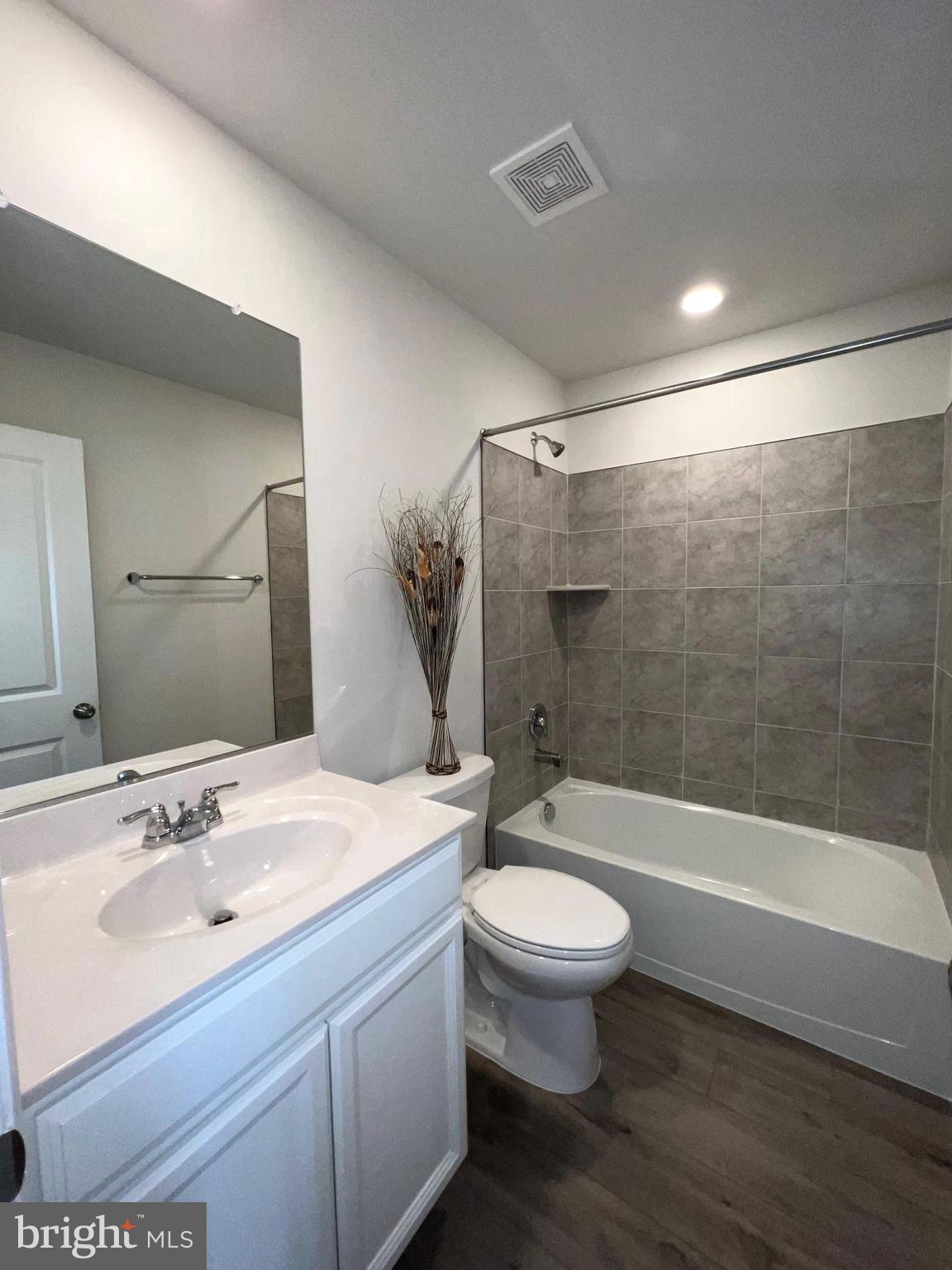 NORBORNE GLEBE - Residential Lease