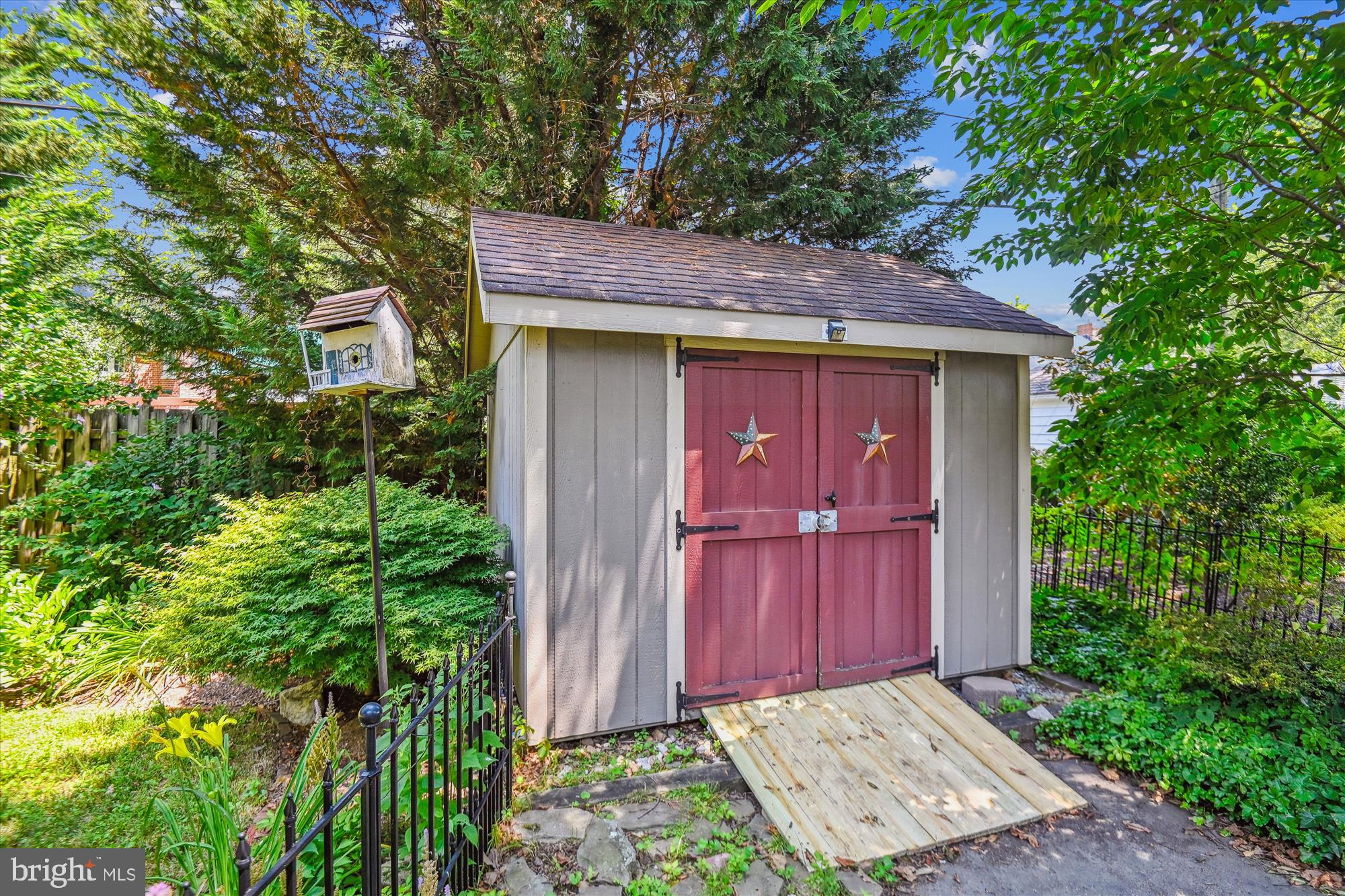 STONELEIGH - Residential