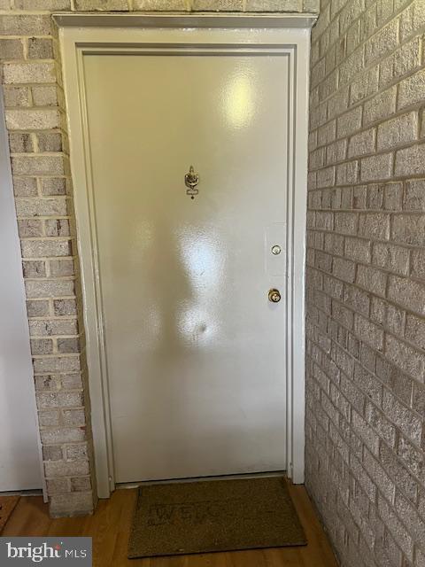 30 CANTERBURY SQUARE 202