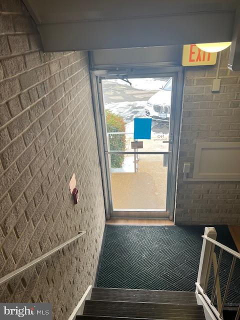 30 CANTERBURY SQUARE 202