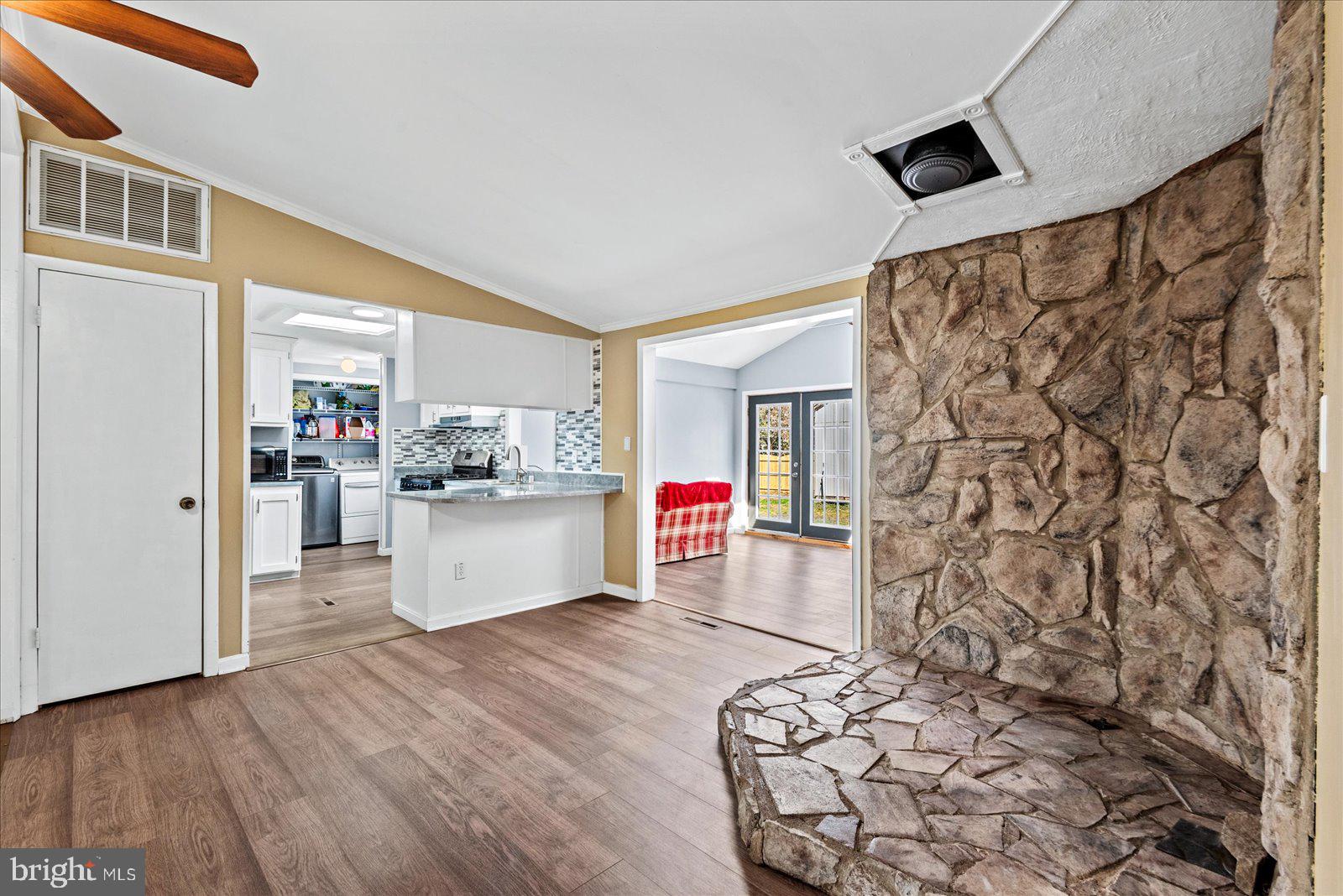 LAKE WILDERNESS - Residential