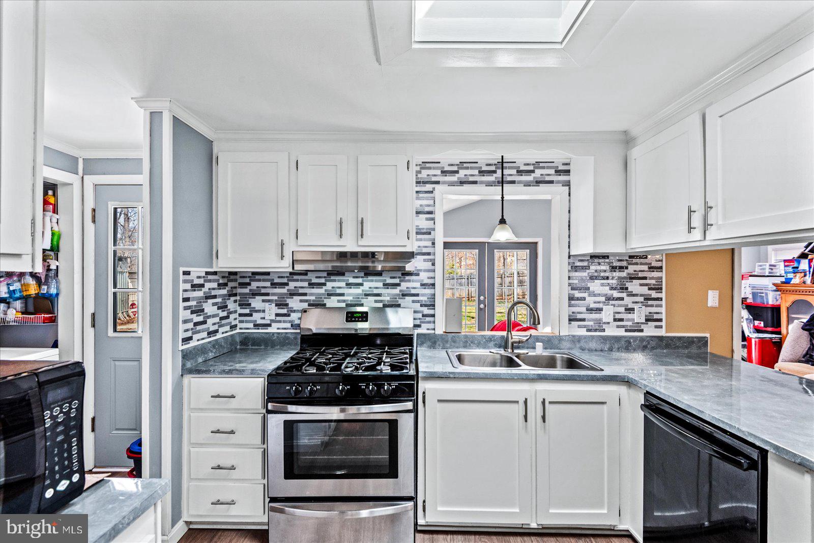 LAKE WILDERNESS - Residential