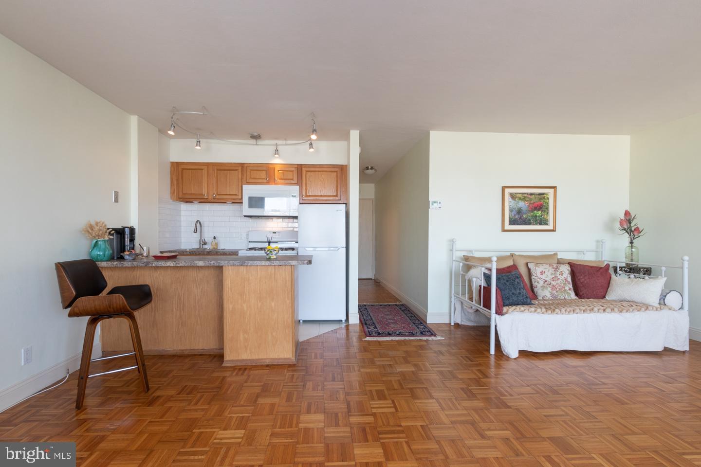 THE PHILADELPHIAN - Residential