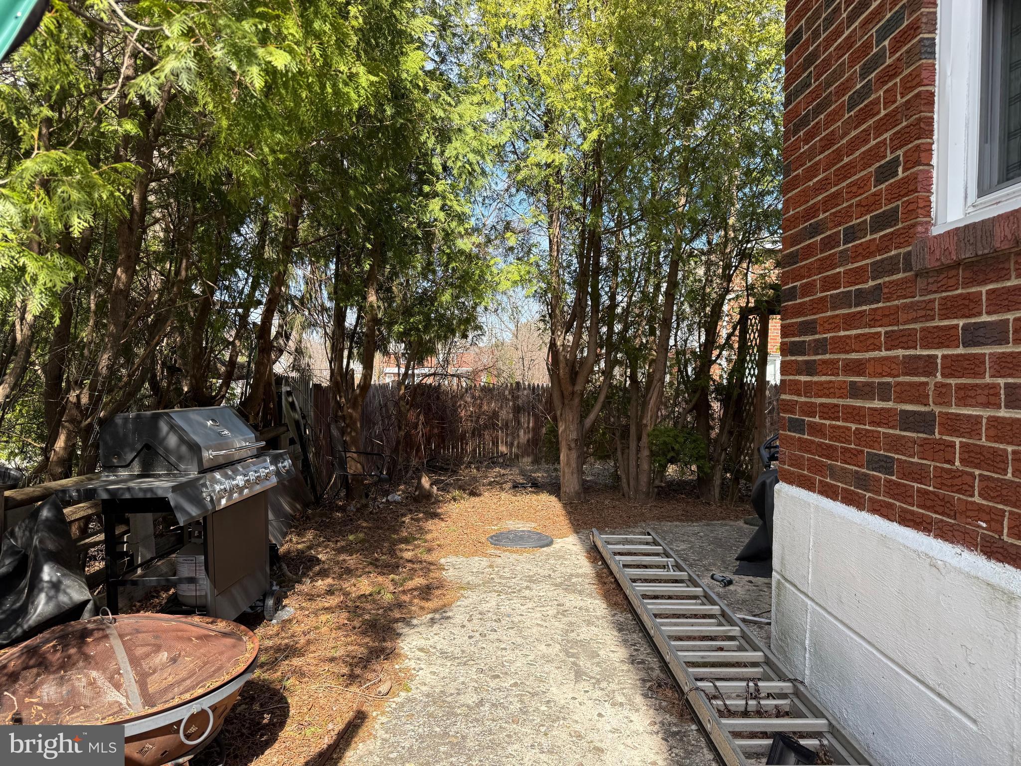 NORRISTOWN - Residential