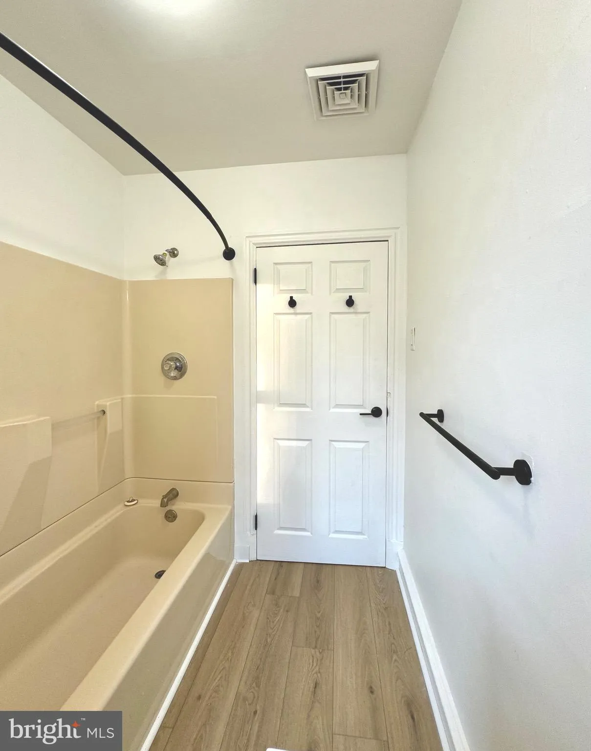 Wilmington, Delaware 19809, United States, 2 Bedrooms Bedrooms, ,2 BathroomsBathrooms,Residential,Coming Soon,241088