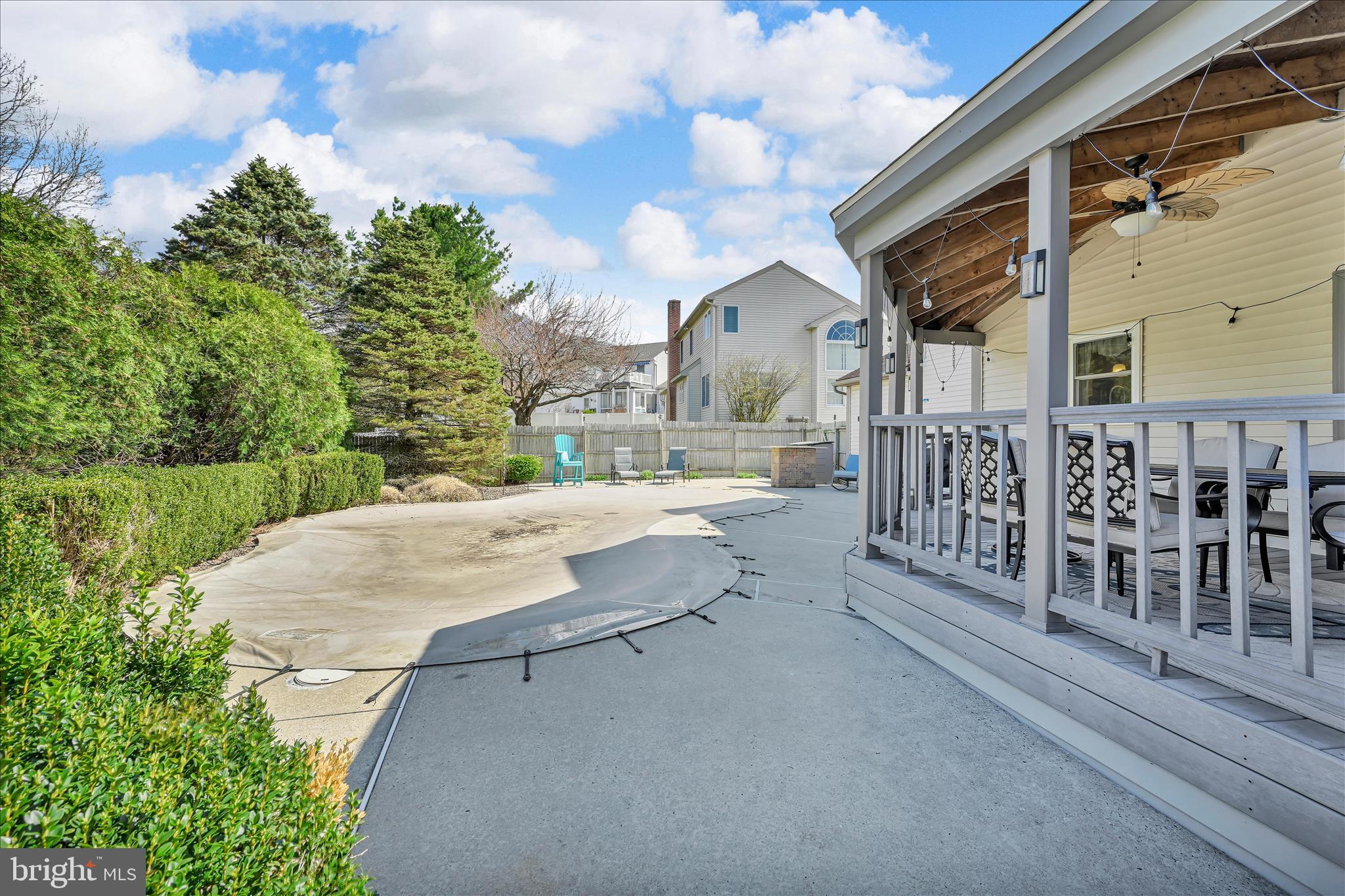 SADDLEBROOK - Residential