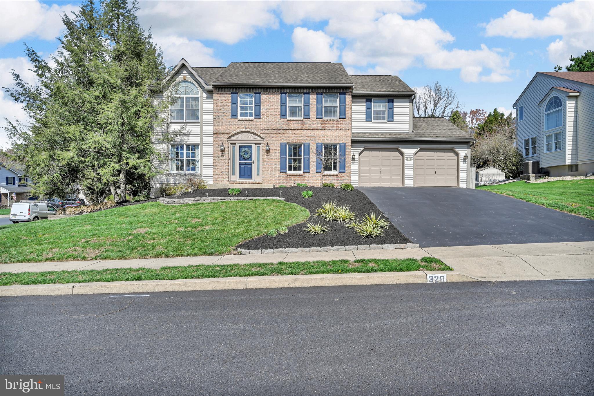 SADDLEBROOK - Residential