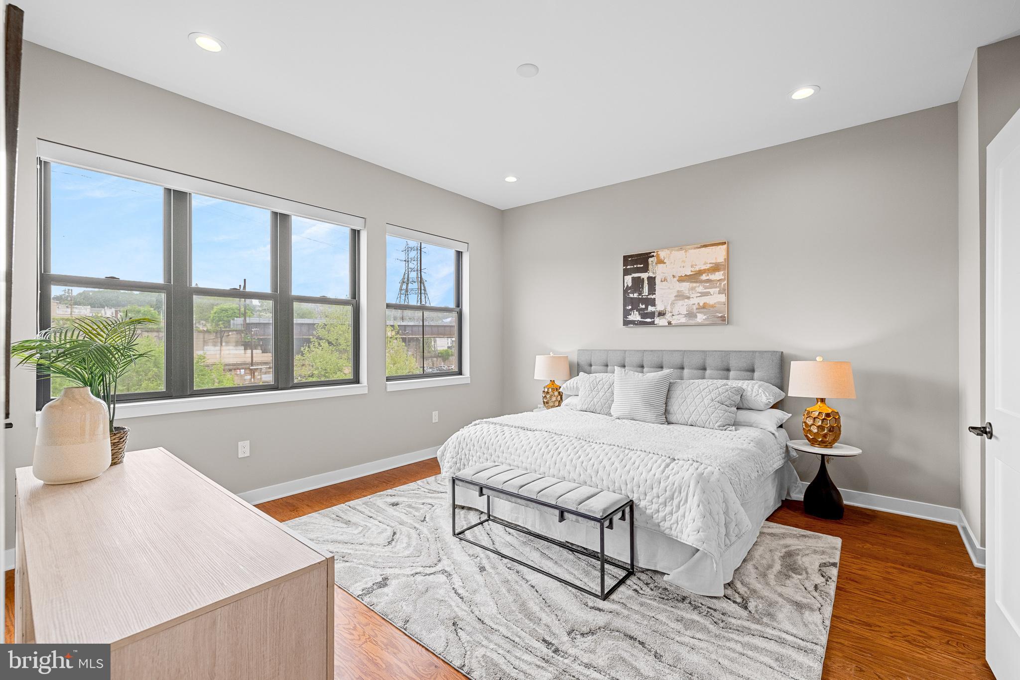 MANAYUNK - Residential