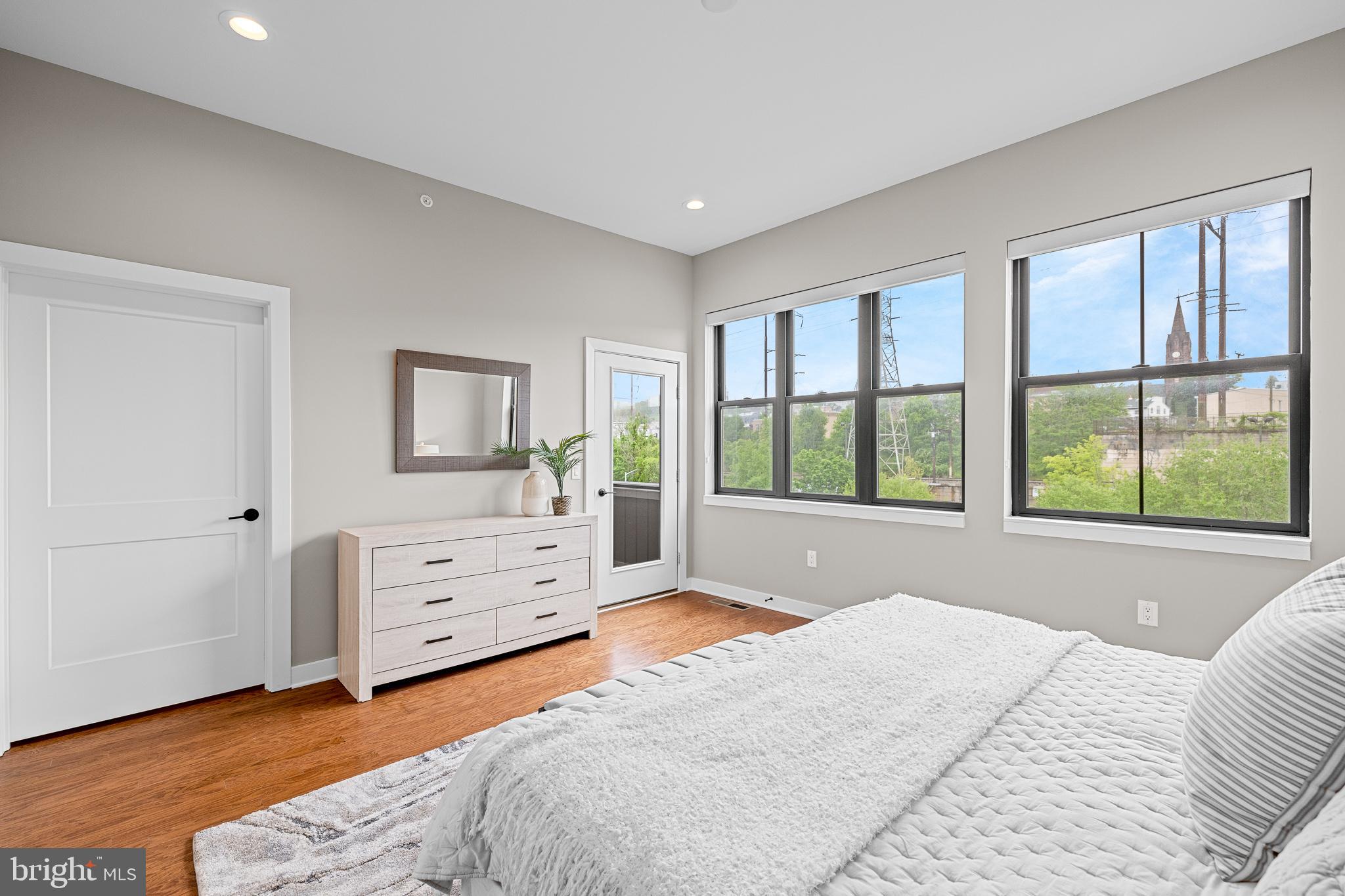 MANAYUNK - Residential