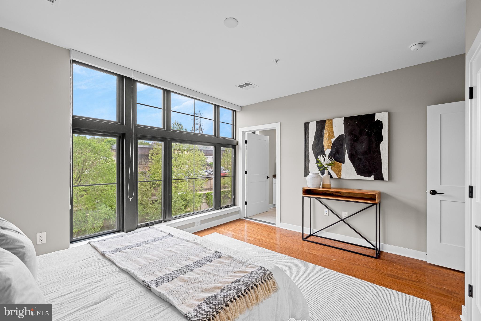 MANAYUNK - Residential