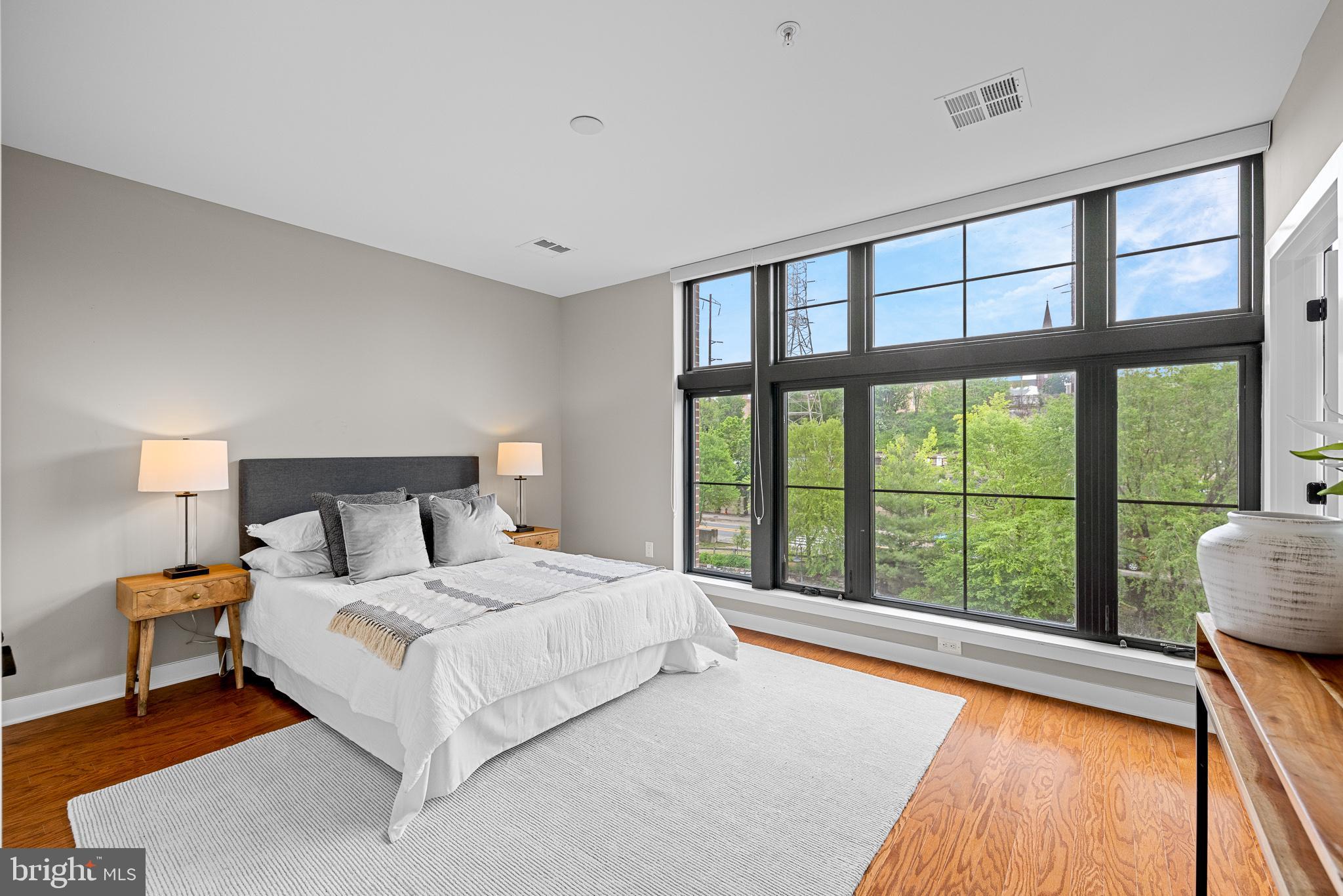 MANAYUNK - Residential