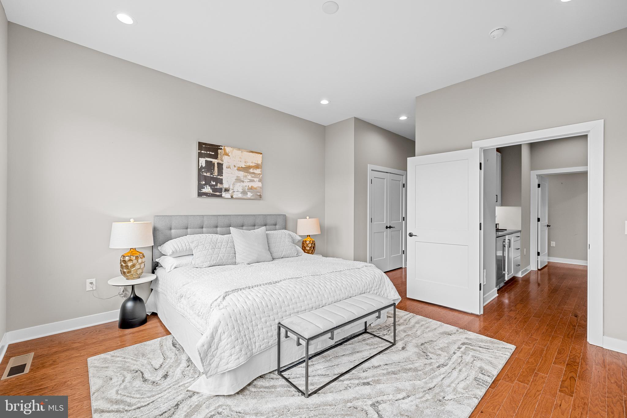 MANAYUNK - Residential