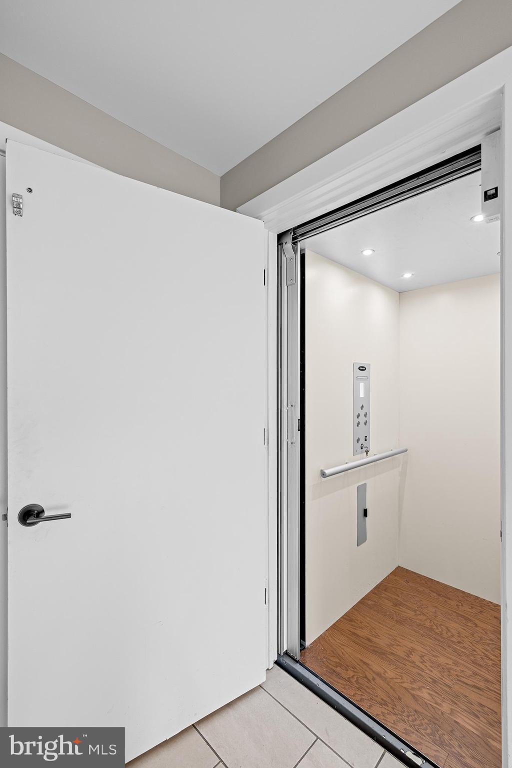 MANAYUNK - Residential