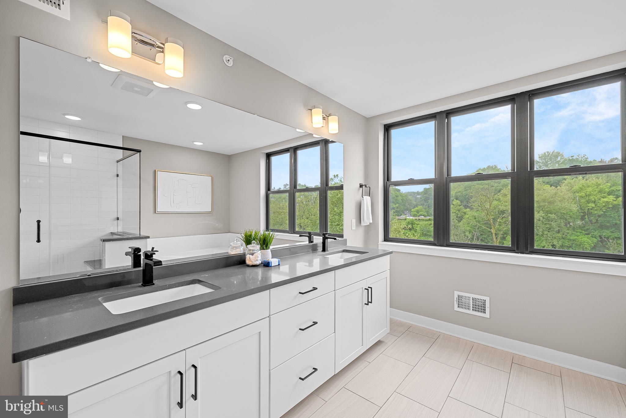 MANAYUNK - Residential