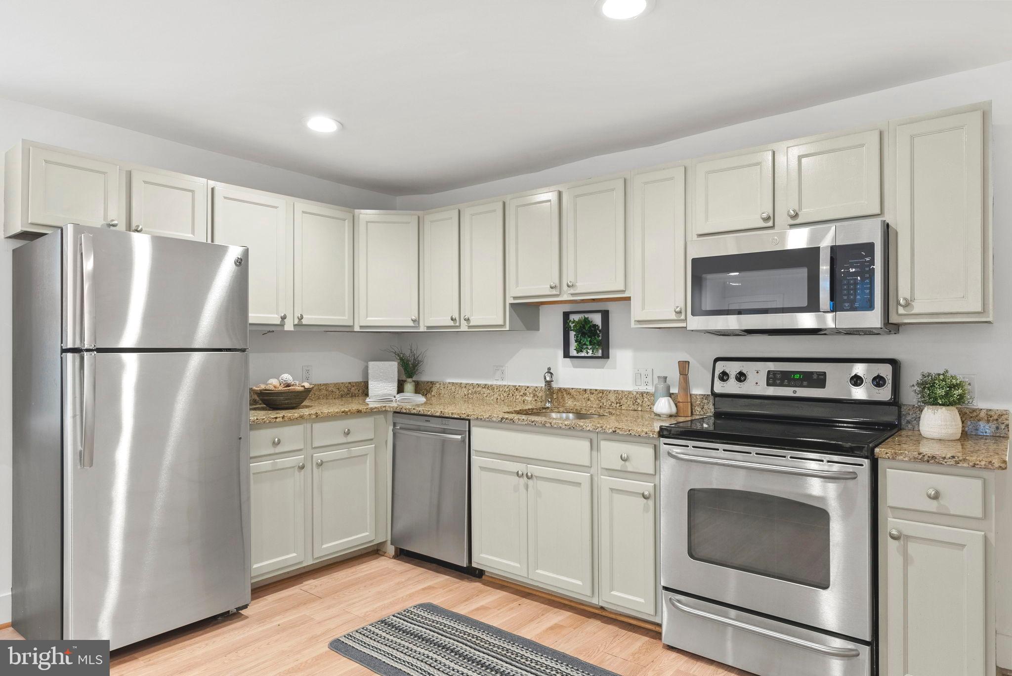 77 U STREET NW 2