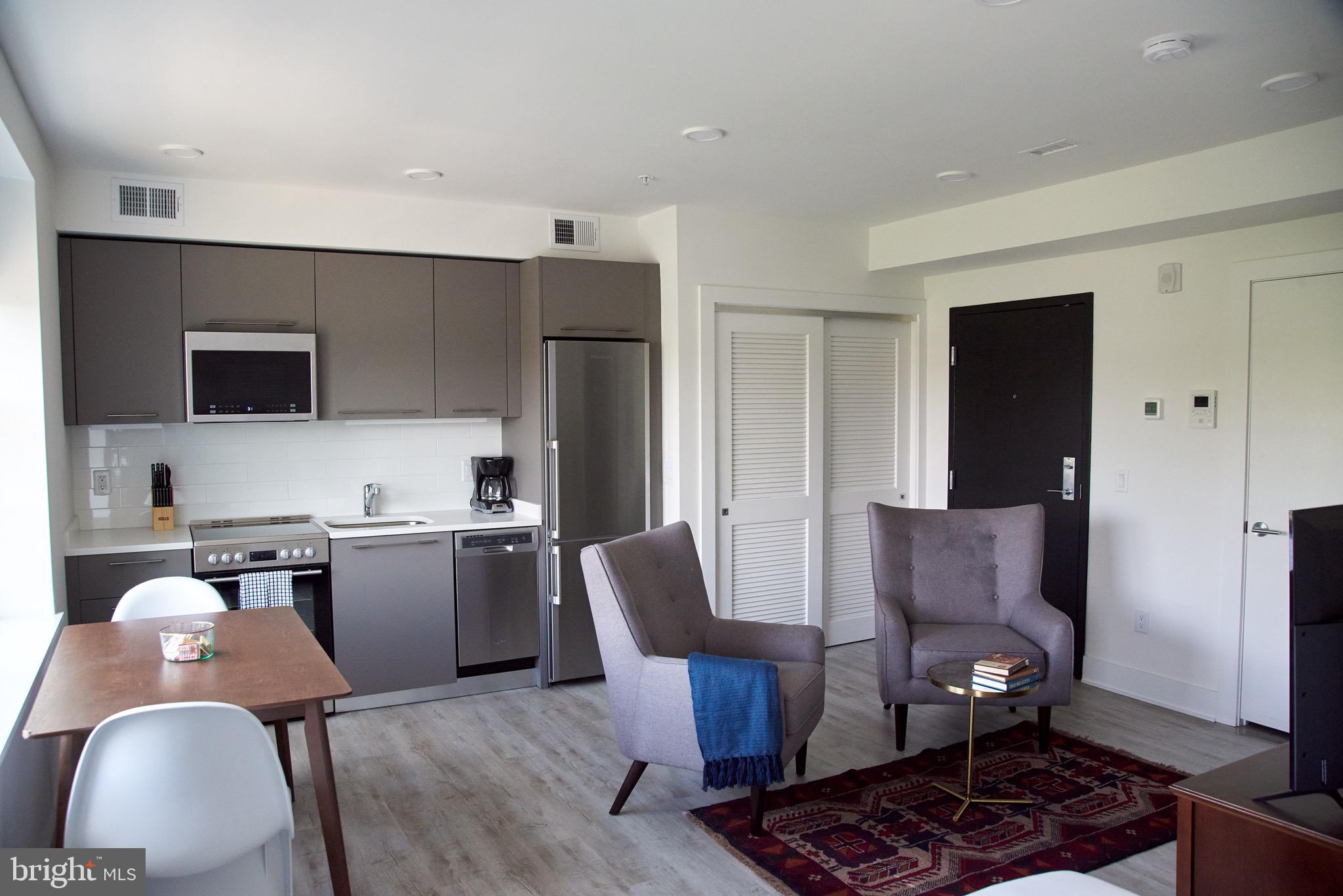 816 POTOMAC AVENUE SE 304