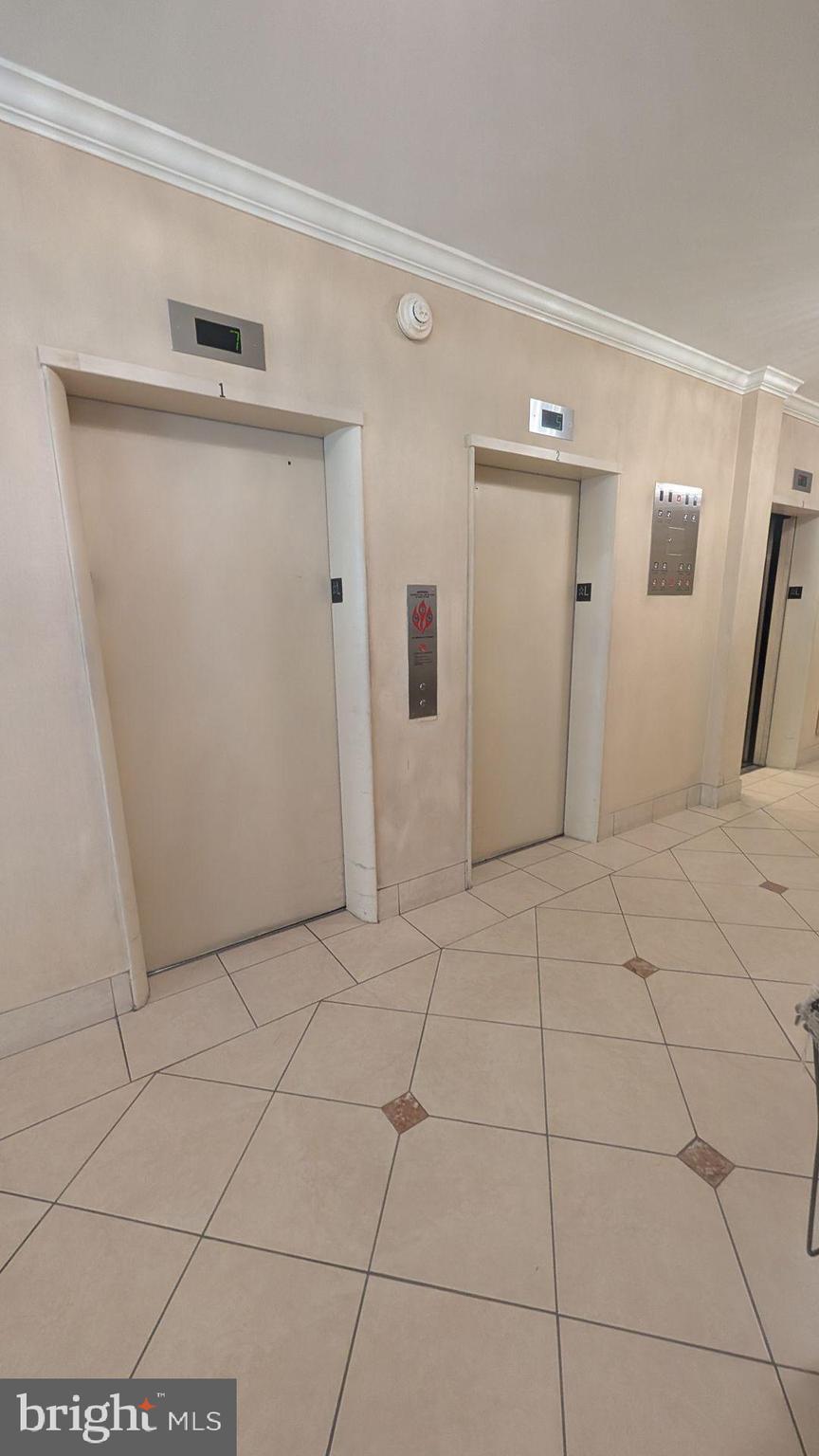 10201 GROSVENOR PLACE 1403