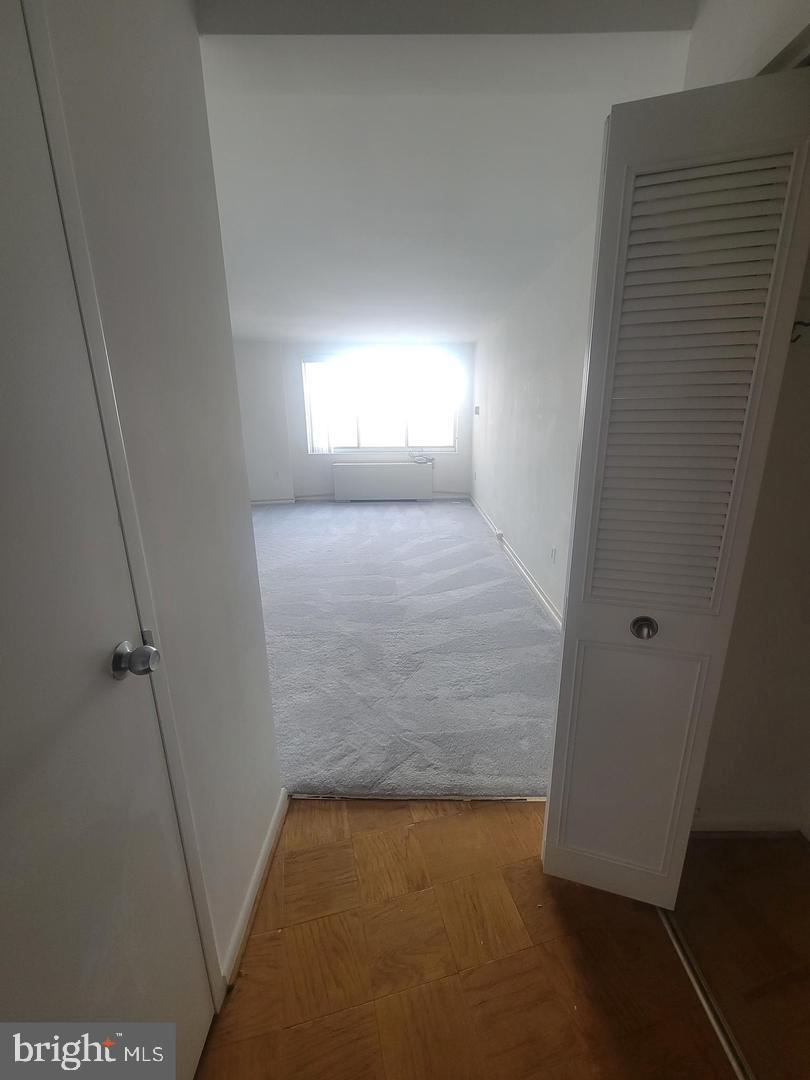10201 GROSVENOR PLACE 1403