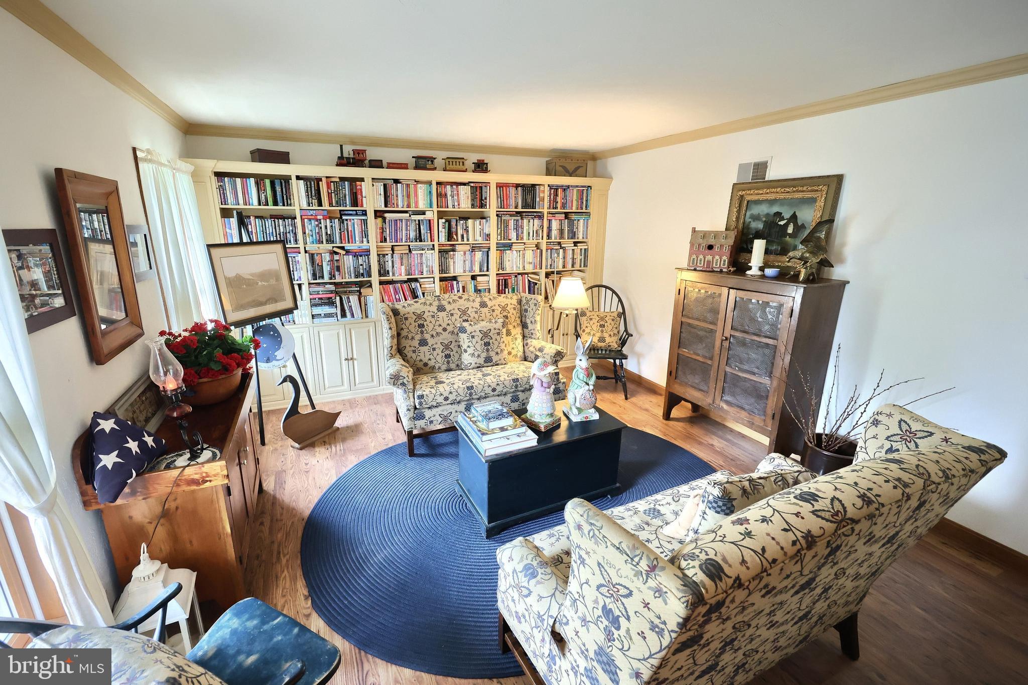 WASHINGTON AVE - Residential