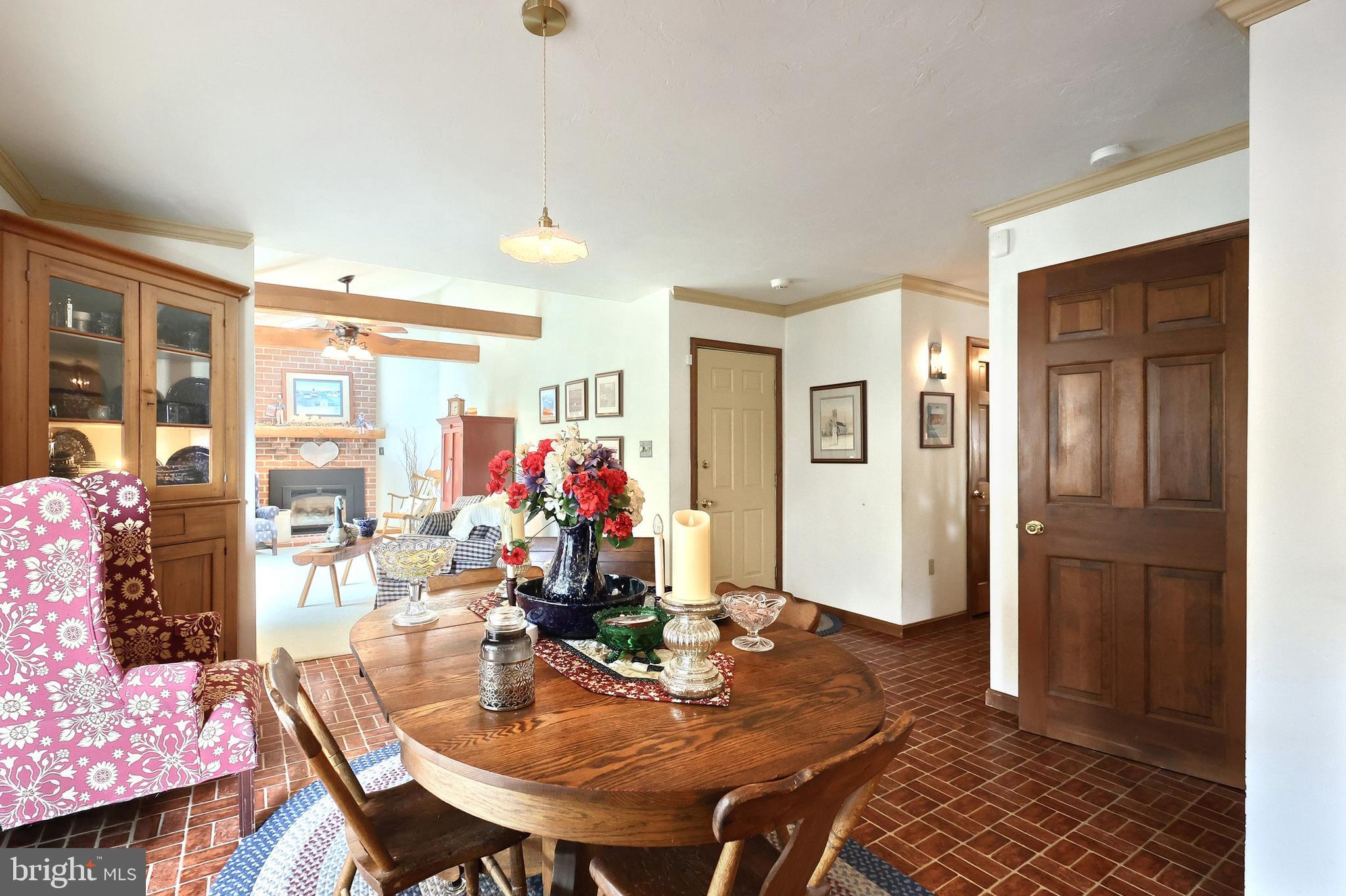 WASHINGTON AVE - Residential