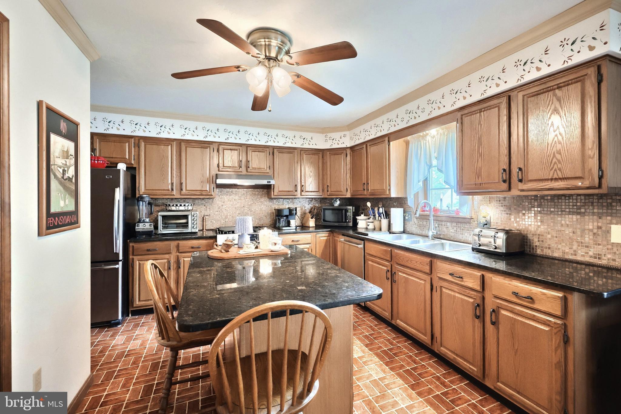 WASHINGTON AVE - Residential