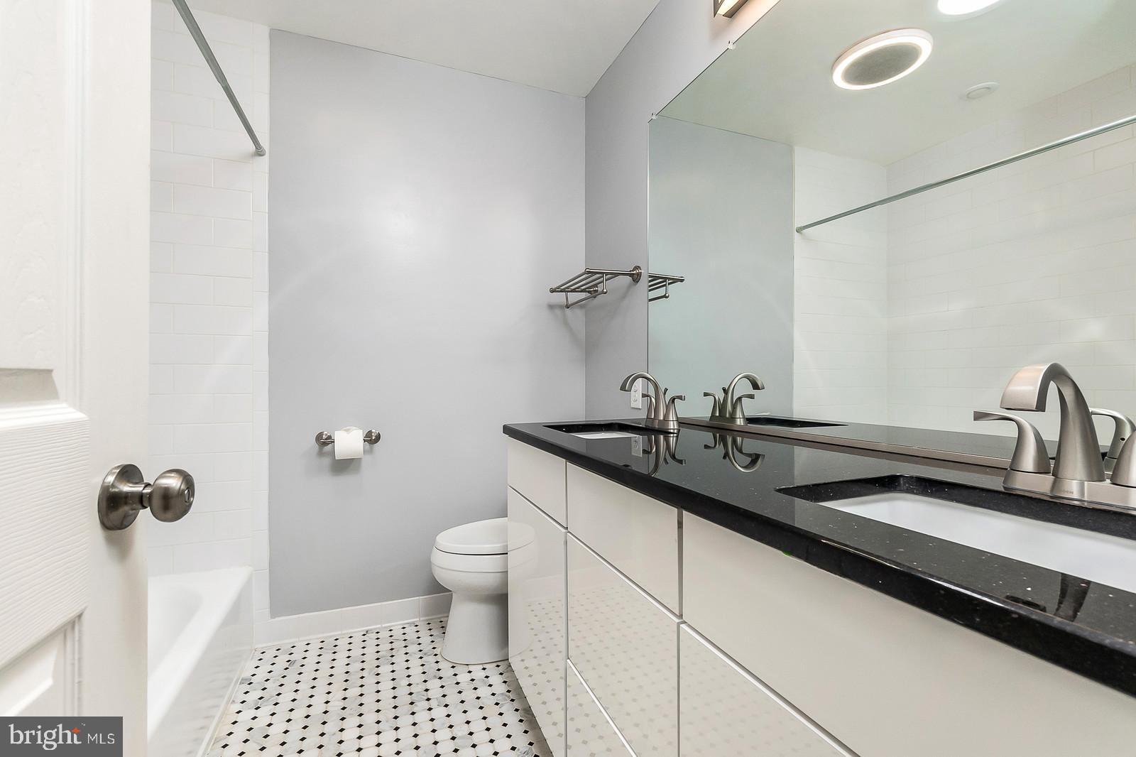 HUNTER MILL ESTATES - Residential