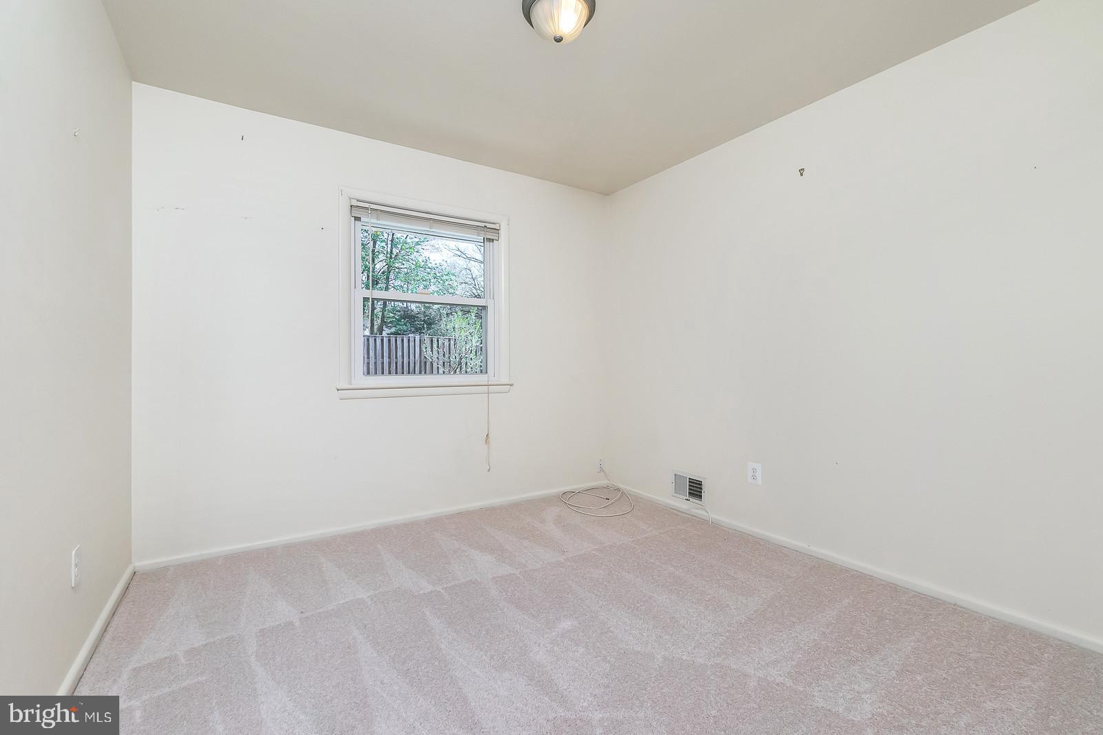 HUNTER MILL ESTATES - Residential