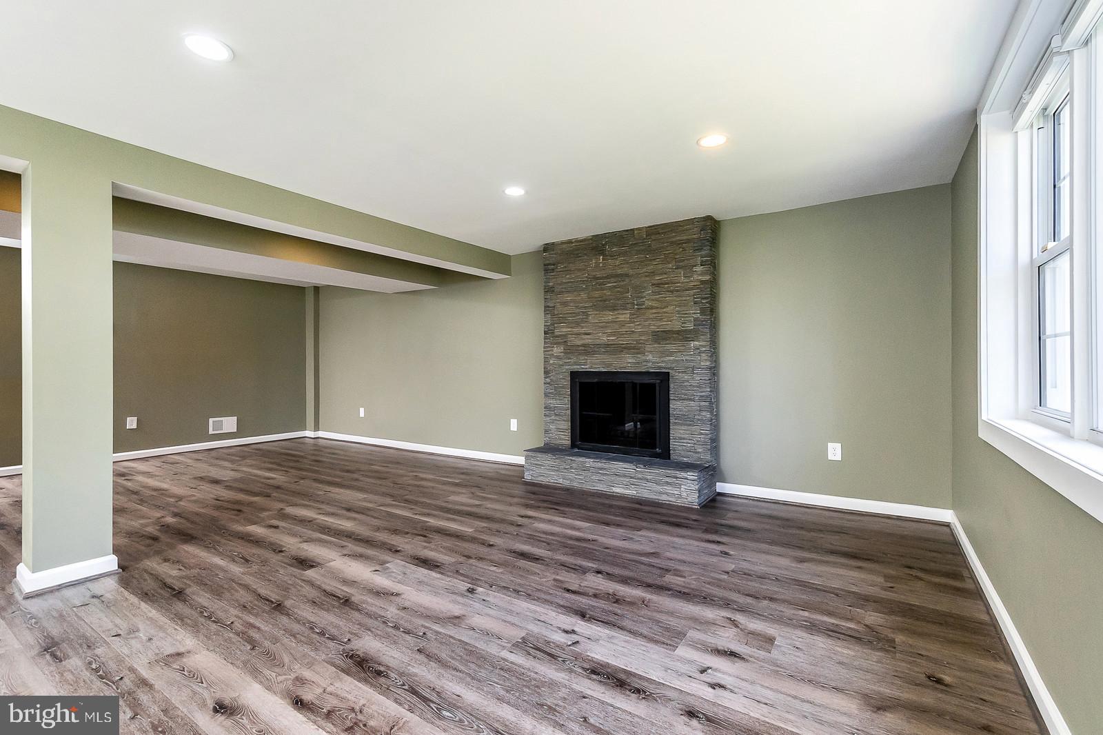 HUNTER MILL ESTATES - Residential