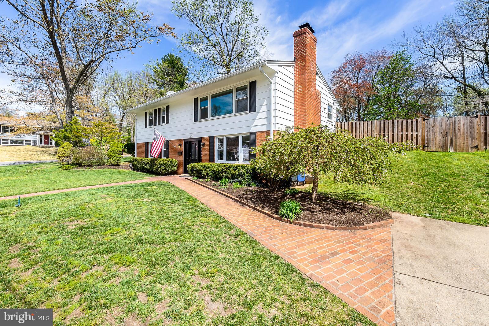 HUNTER MILL ESTATES - Residential