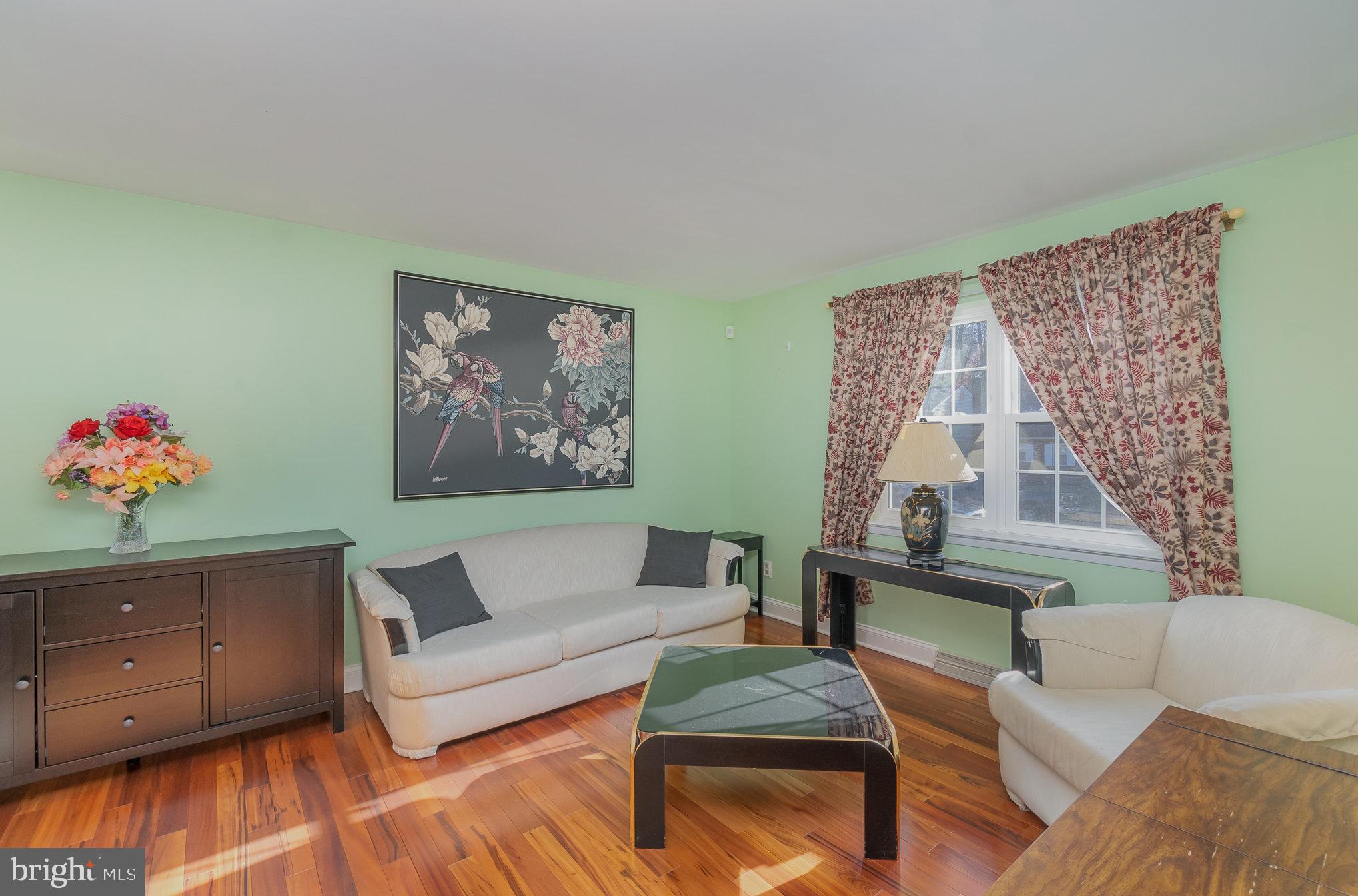 HARBOUR OAKS - Residential