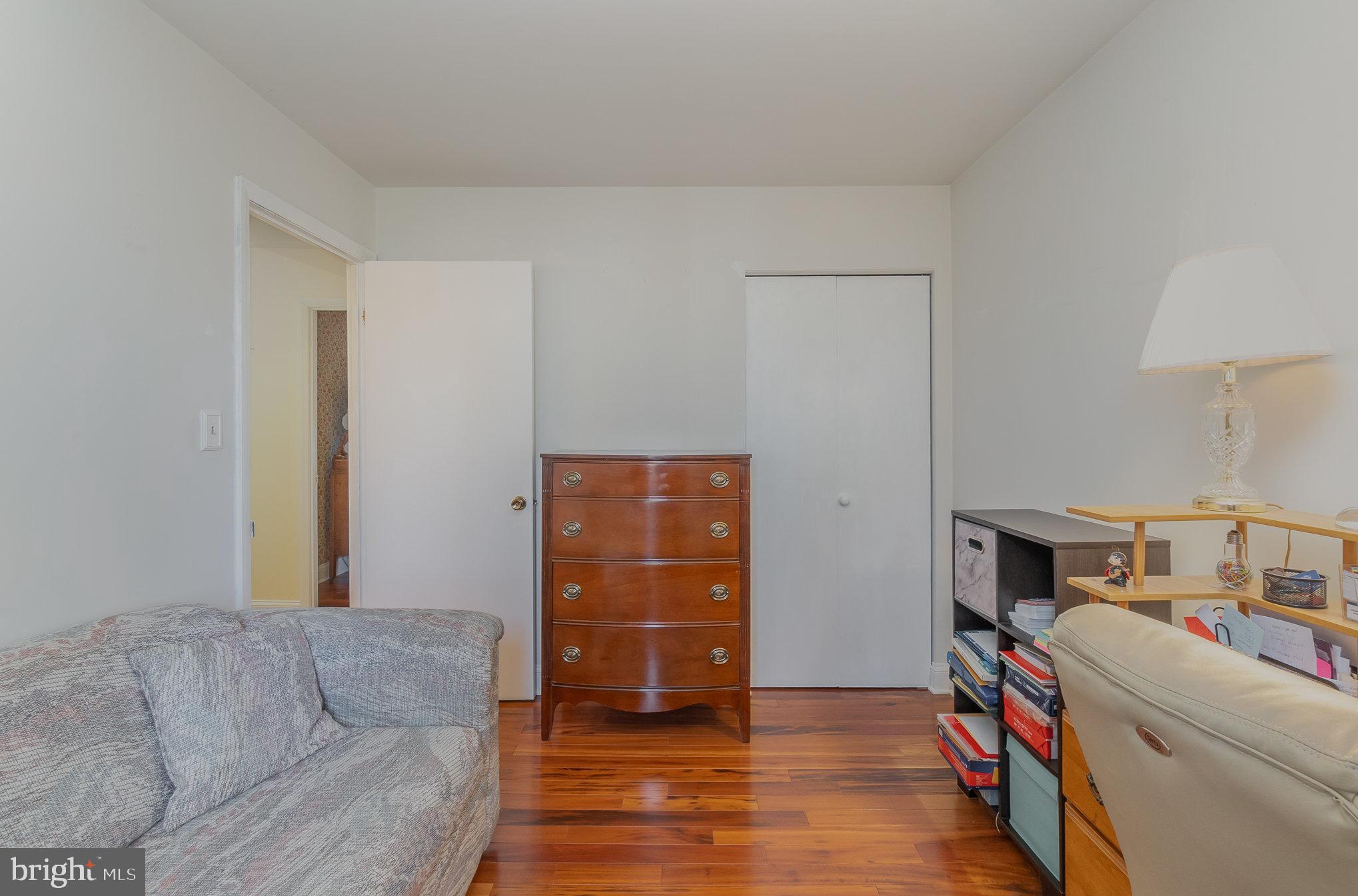 HARBOUR OAKS - Residential