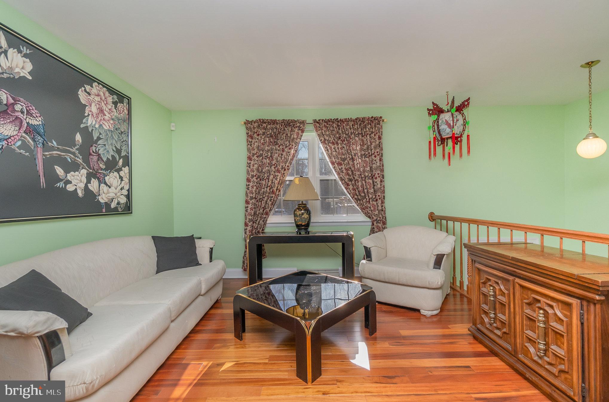 HARBOUR OAKS - Residential