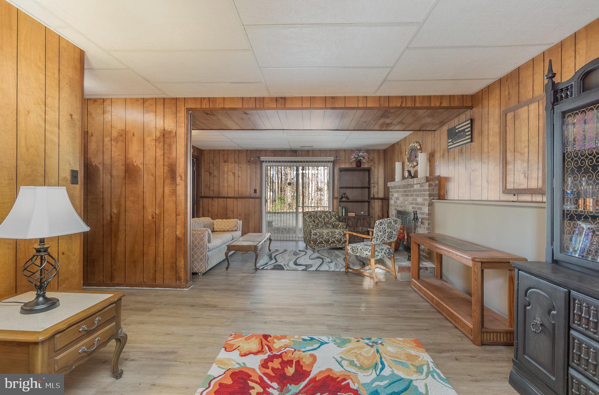 HARBOUR OAKS - Residential