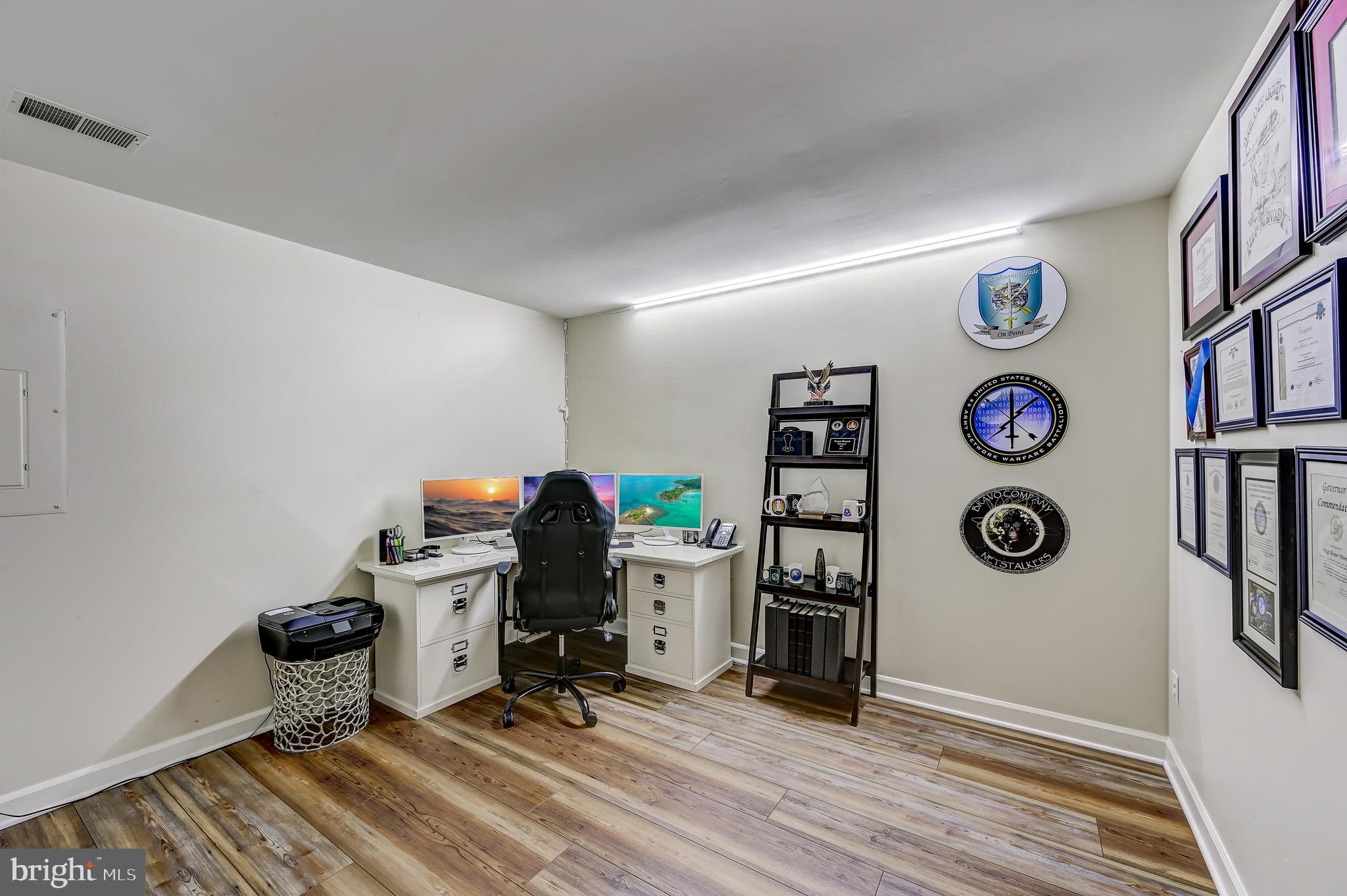 WAVERLY WOODS - Residential