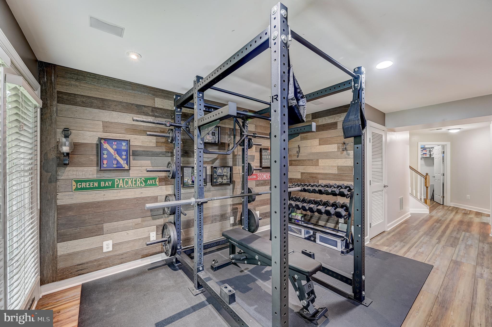 WAVERLY WOODS - Residential