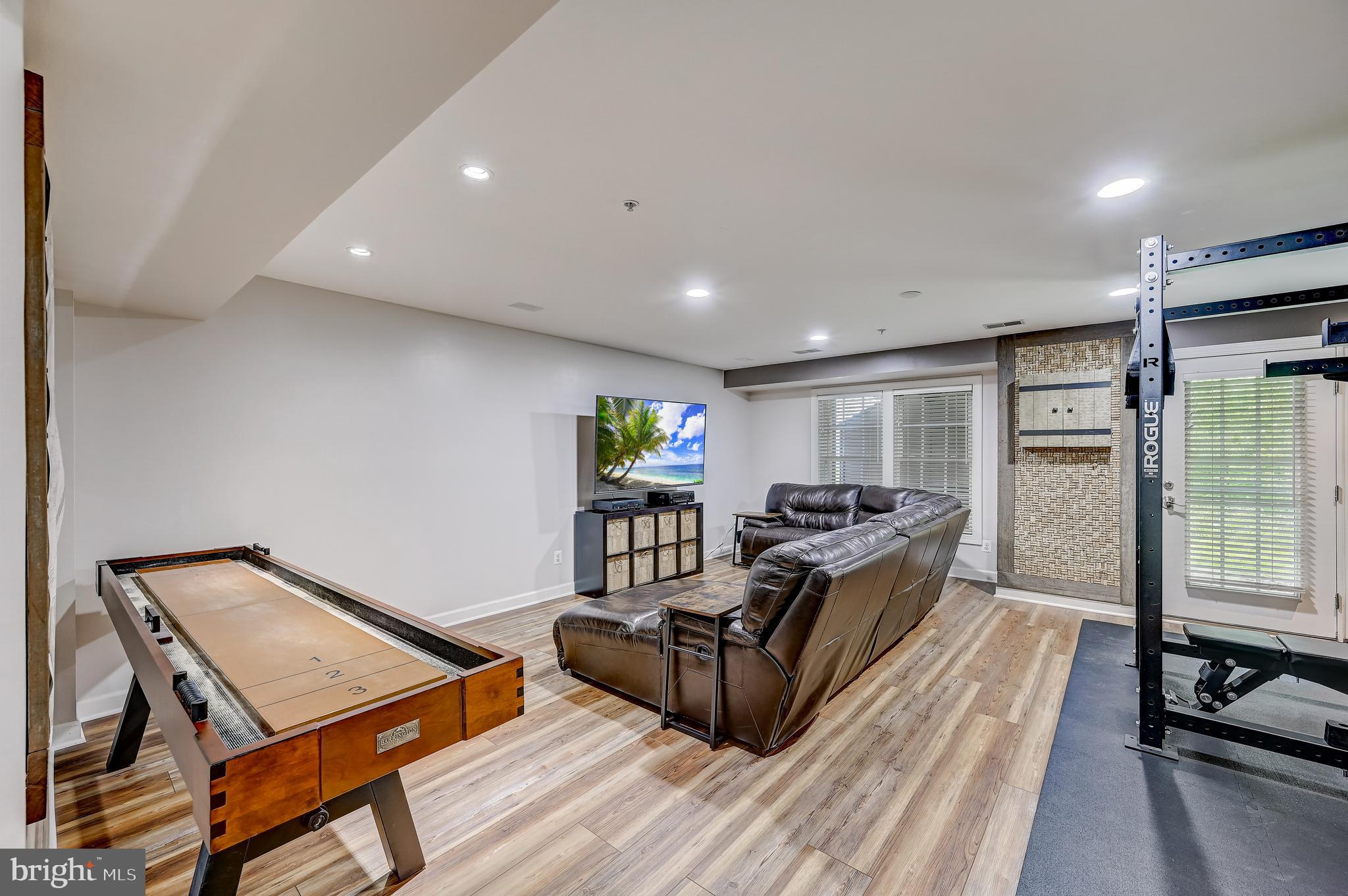 WAVERLY WOODS - Residential