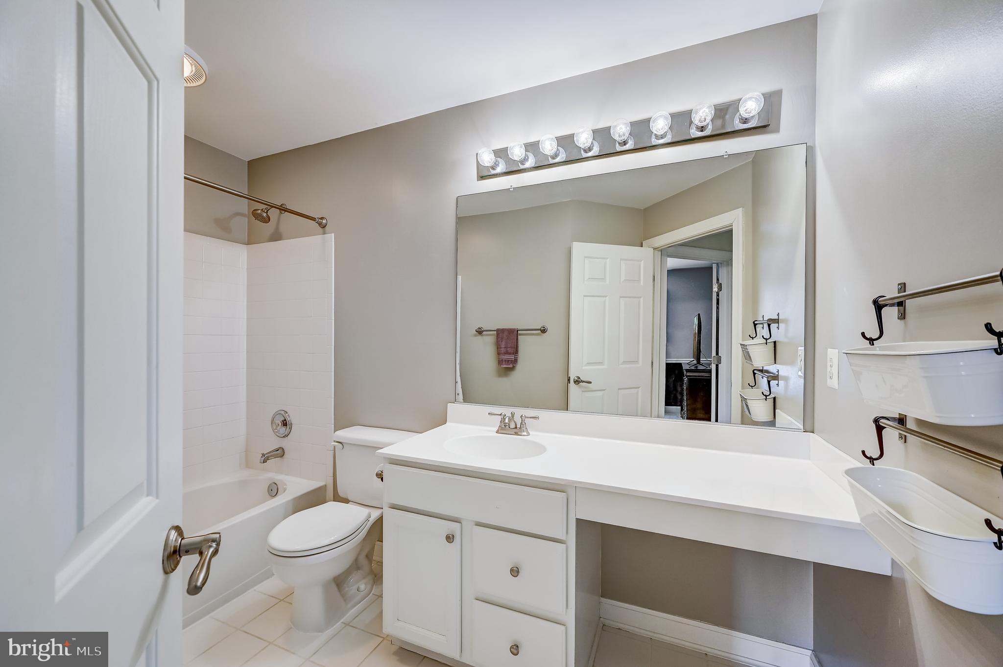 WAVERLY WOODS - Residential