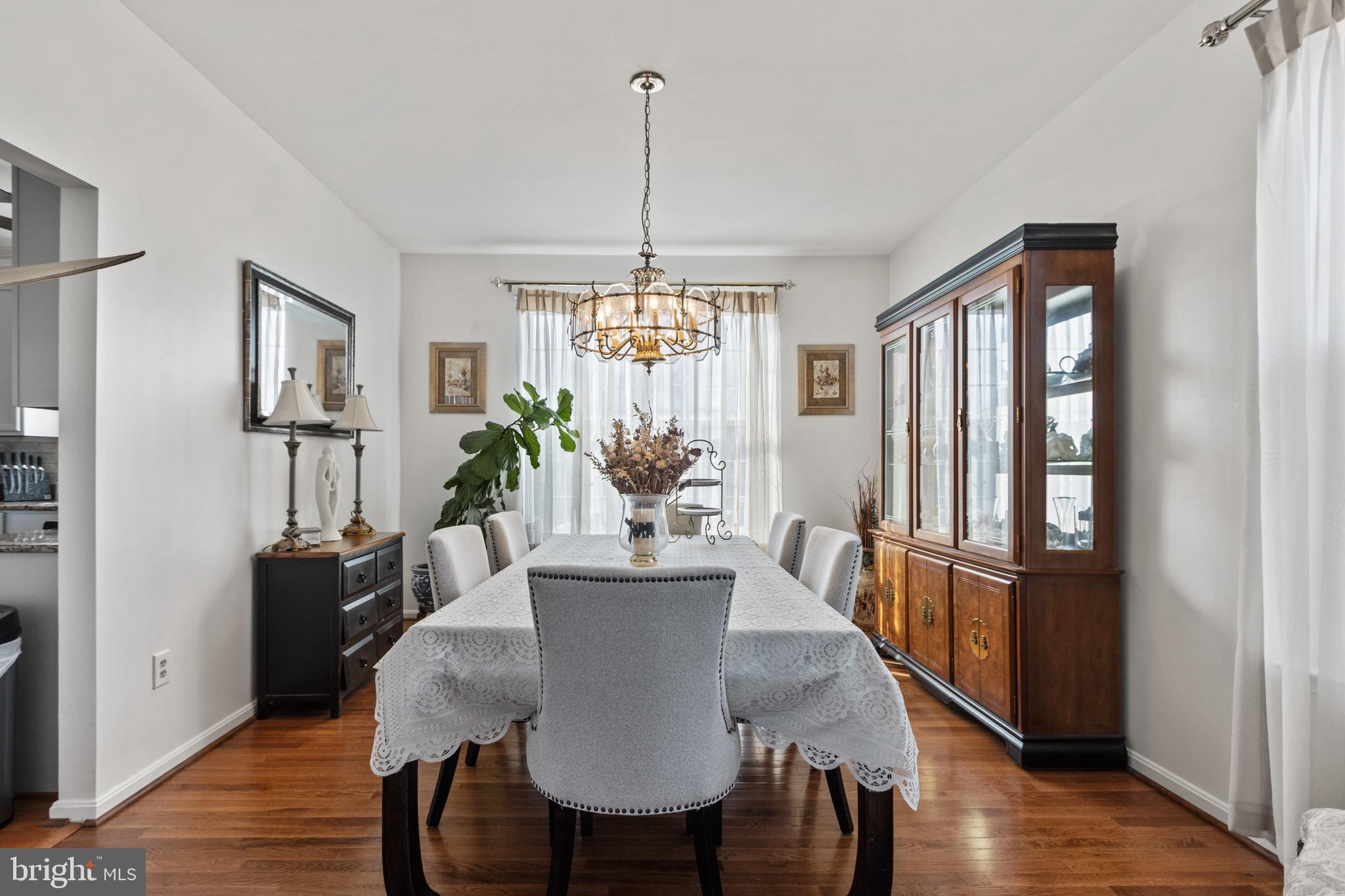 CONSTITUTION HILLS - Residential