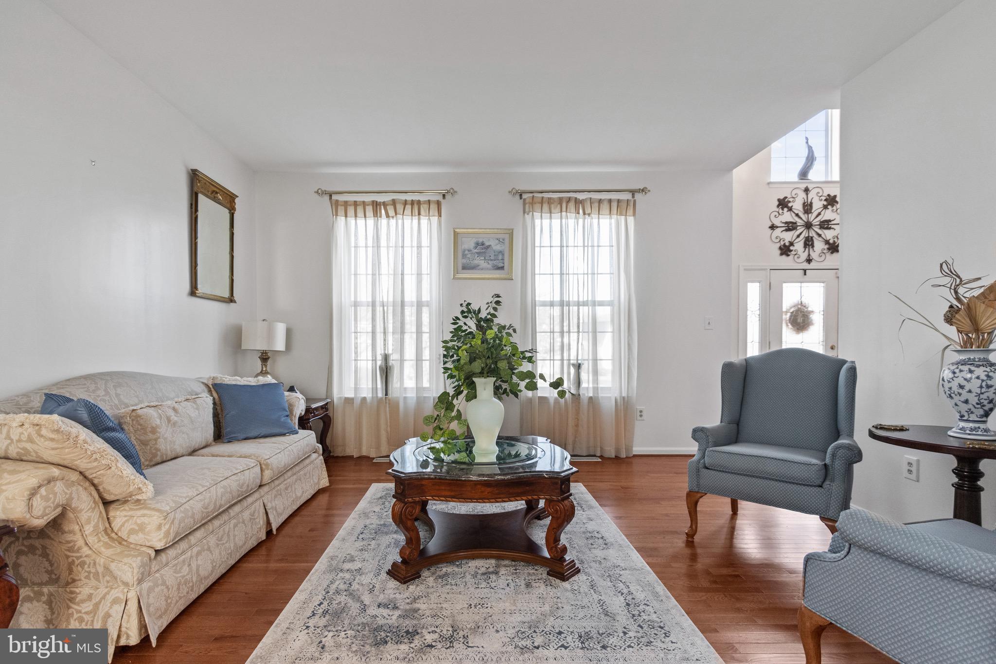 CONSTITUTION HILLS - Residential