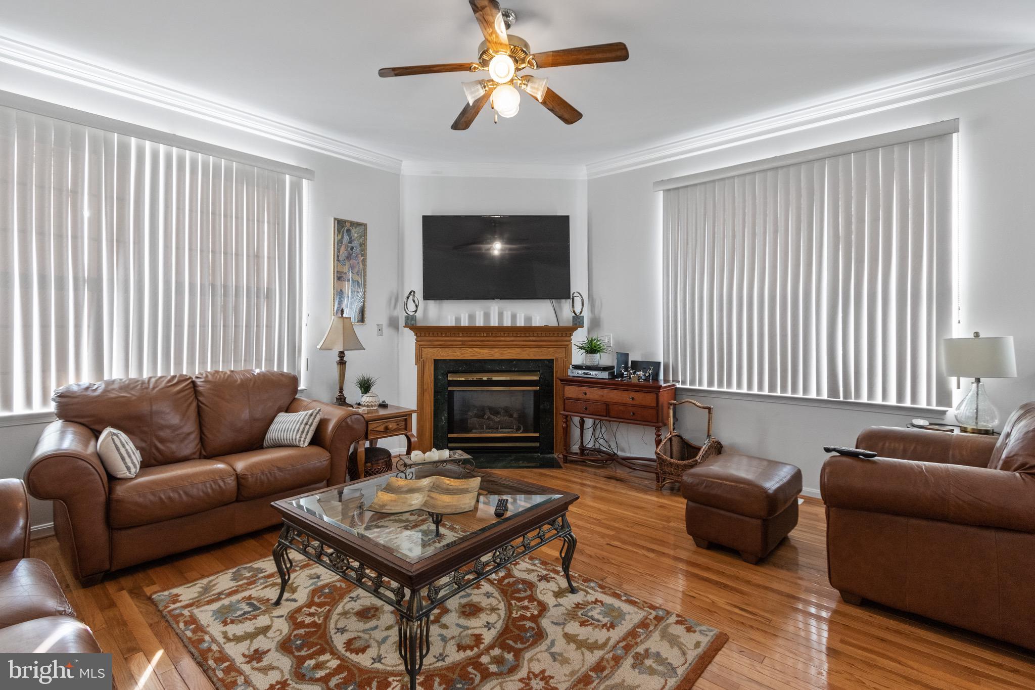 CONSTITUTION HILLS - Residential