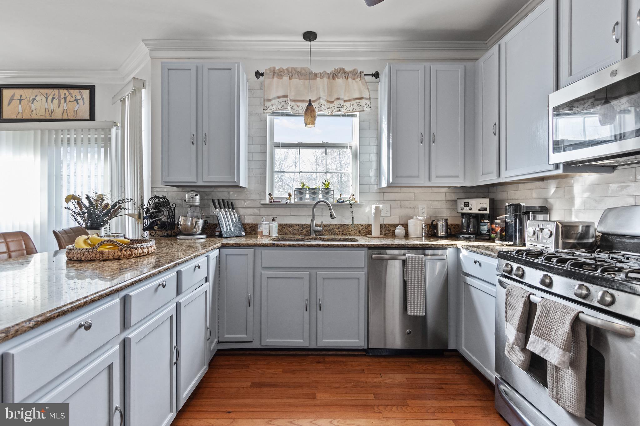 CONSTITUTION HILLS - Residential