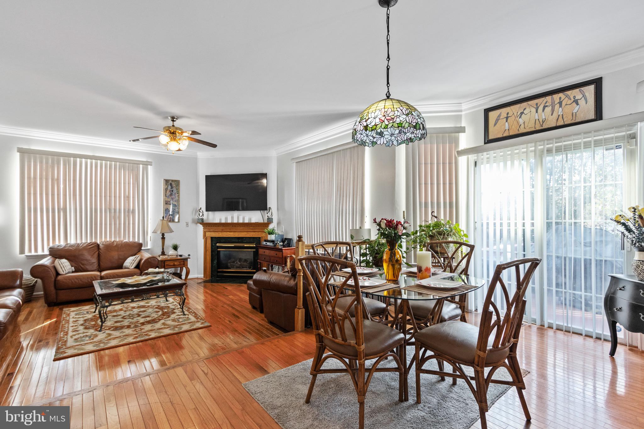 CONSTITUTION HILLS - Residential