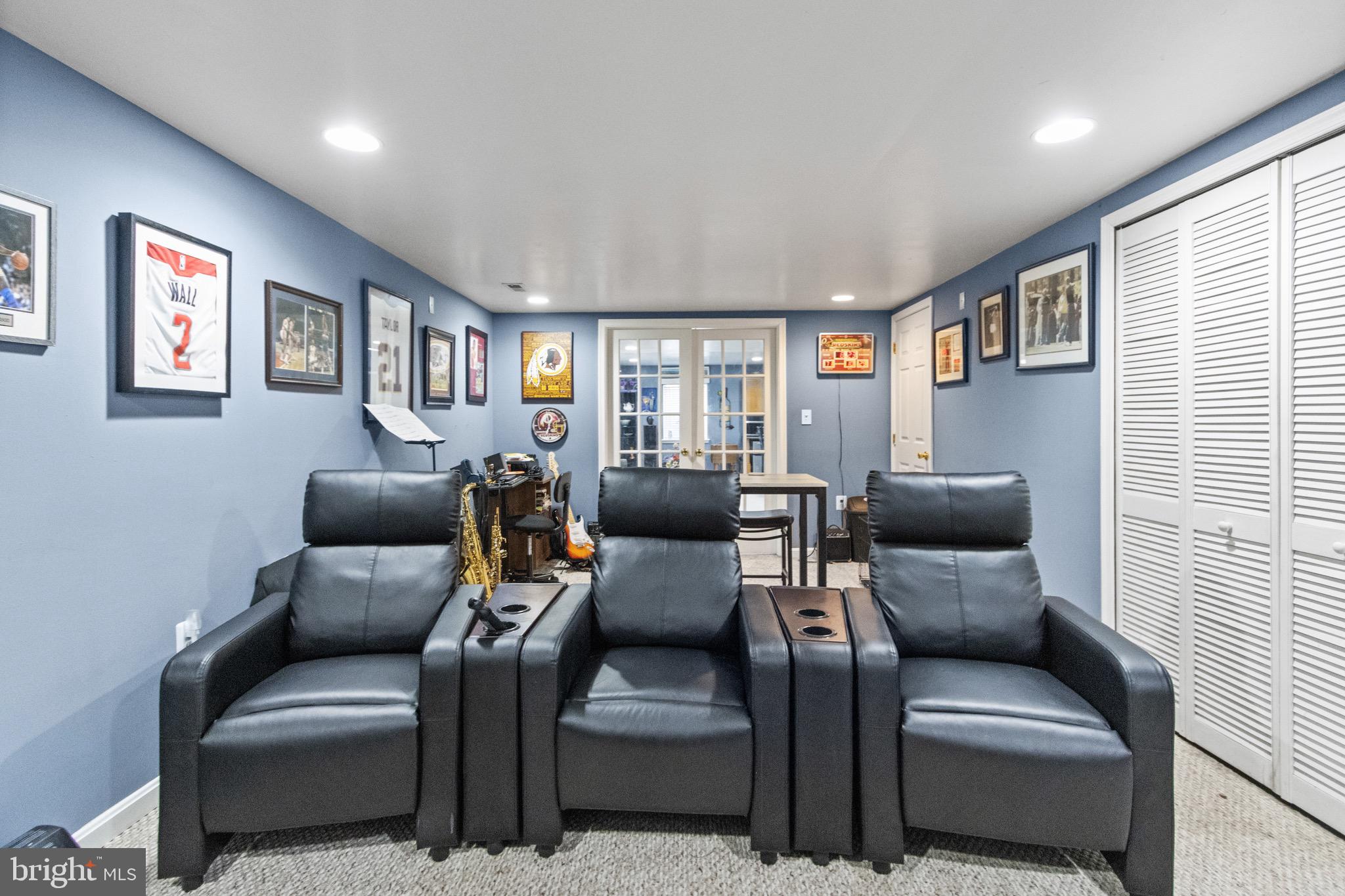 CONSTITUTION HILLS - Residential