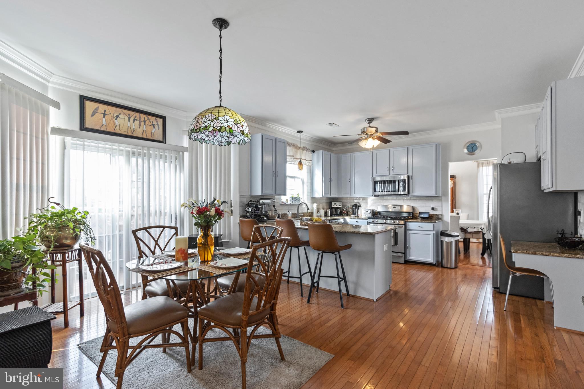 CONSTITUTION HILLS - Residential